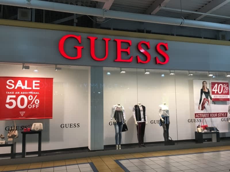 Guess outlet 2025 dixie mall