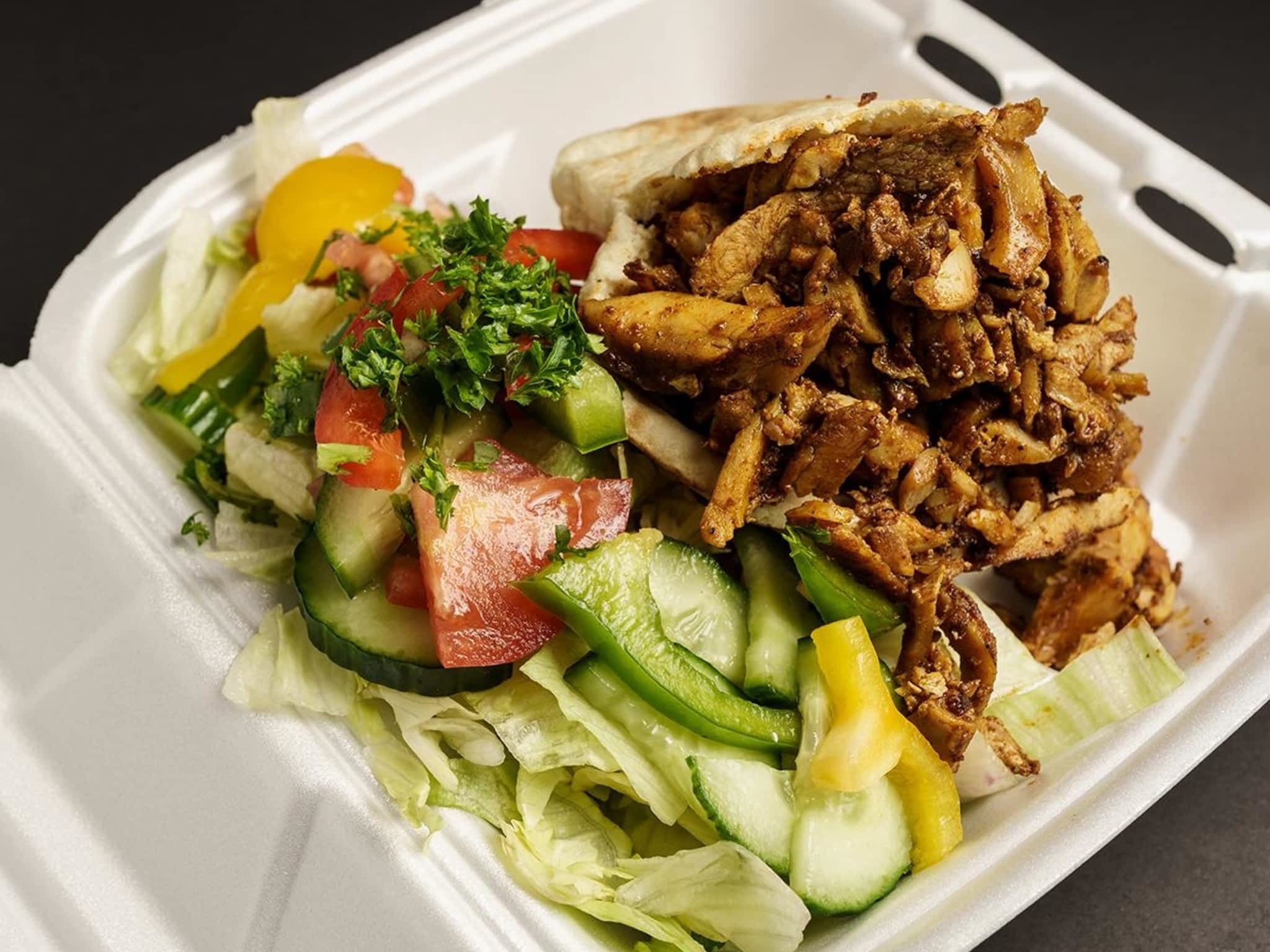 photo Montfort Mediterranean Grill - Upper James