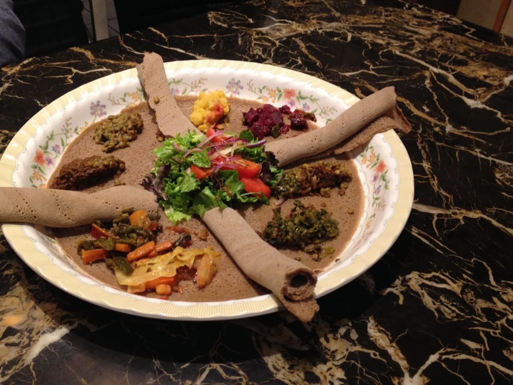 photo Shalom Ethiopian Restaurant