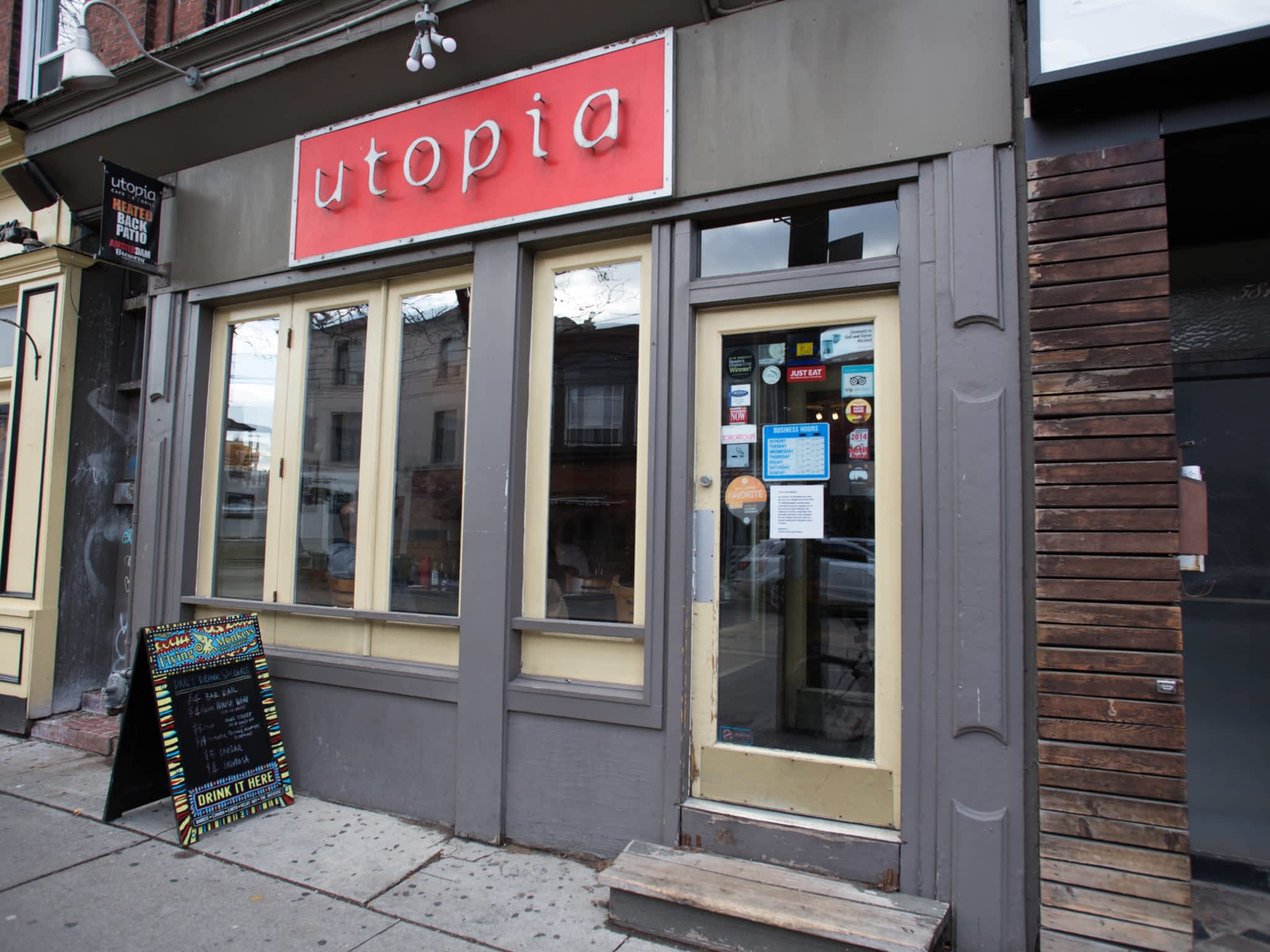 photo Utopia Cafe Grill