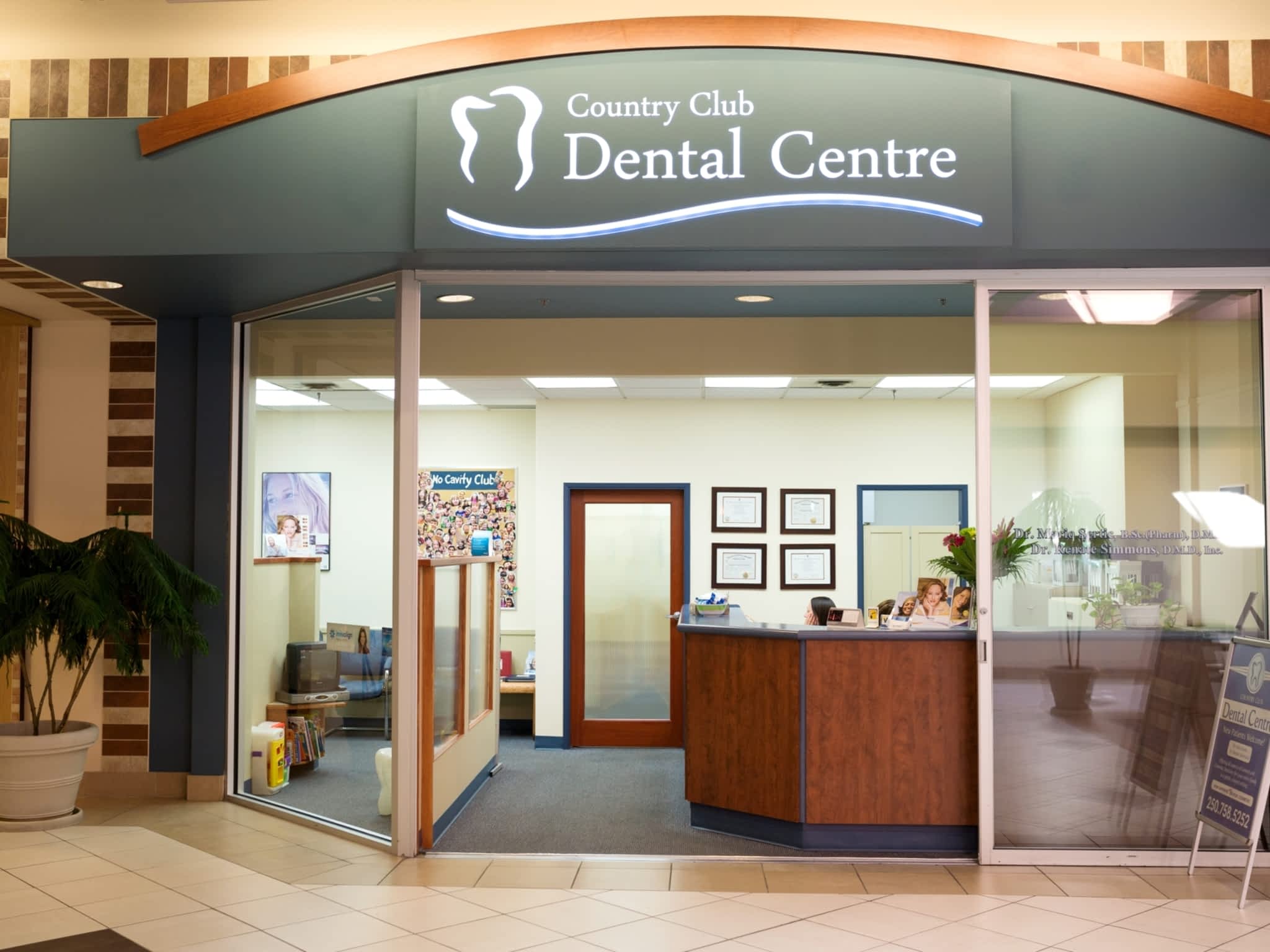 photo Country Club Dental Centre