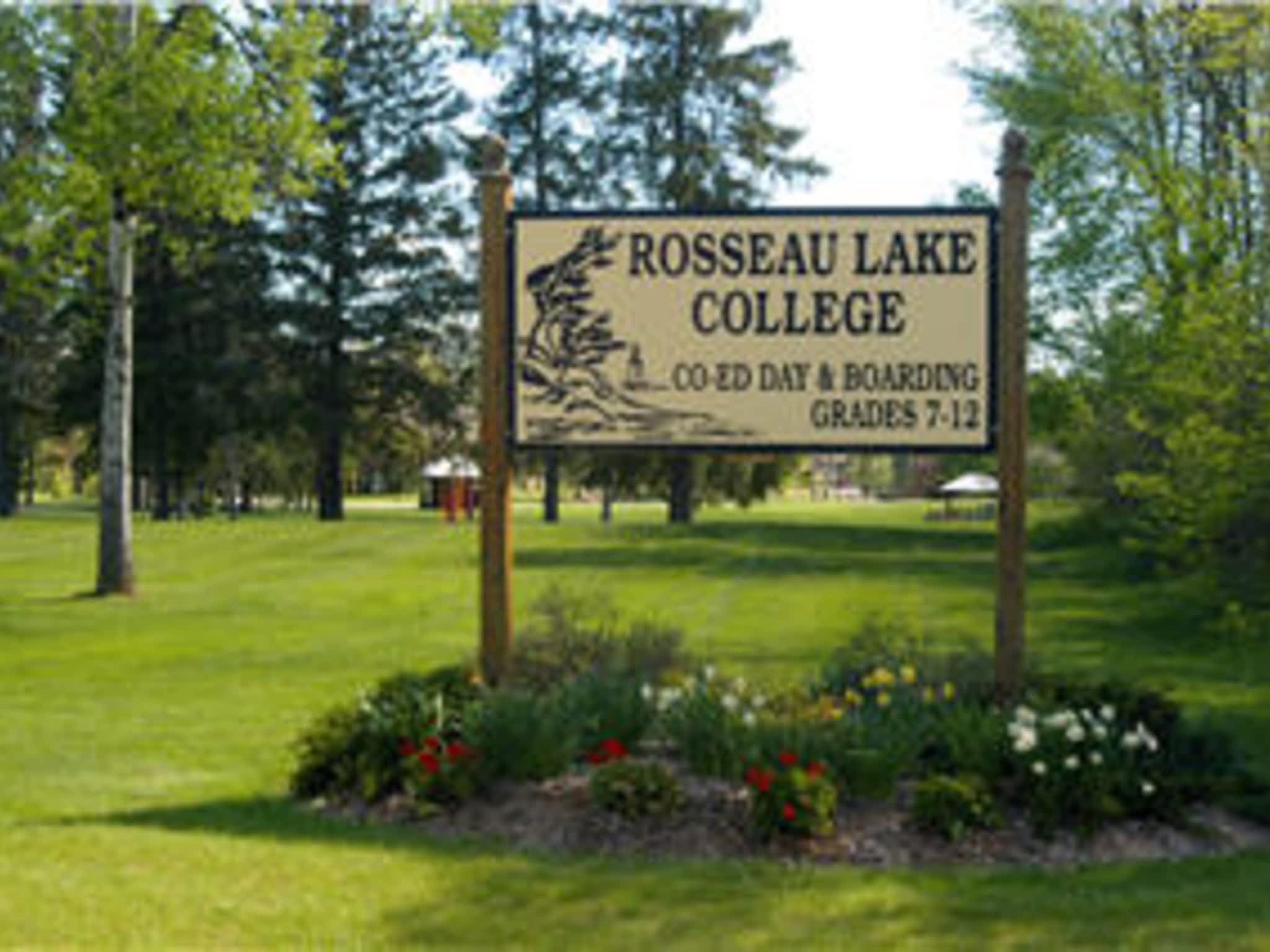 photo Rosseau Lake College