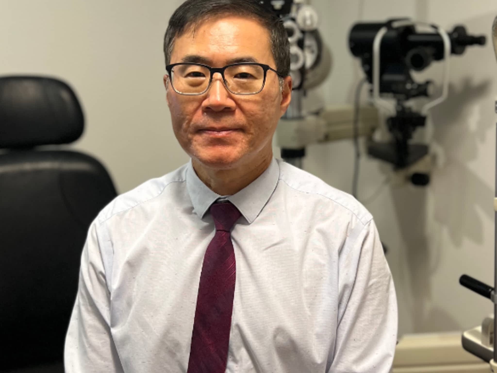 photo Dr. Rick Wong Optometry Clinic