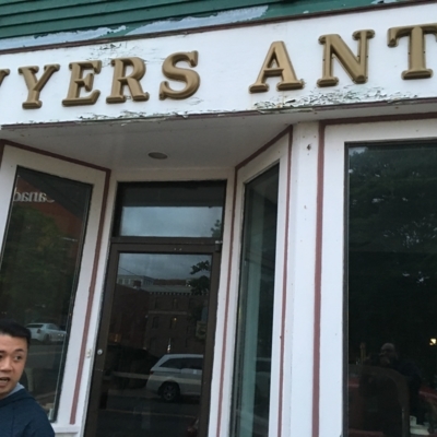 Livyers - Antique Dealers