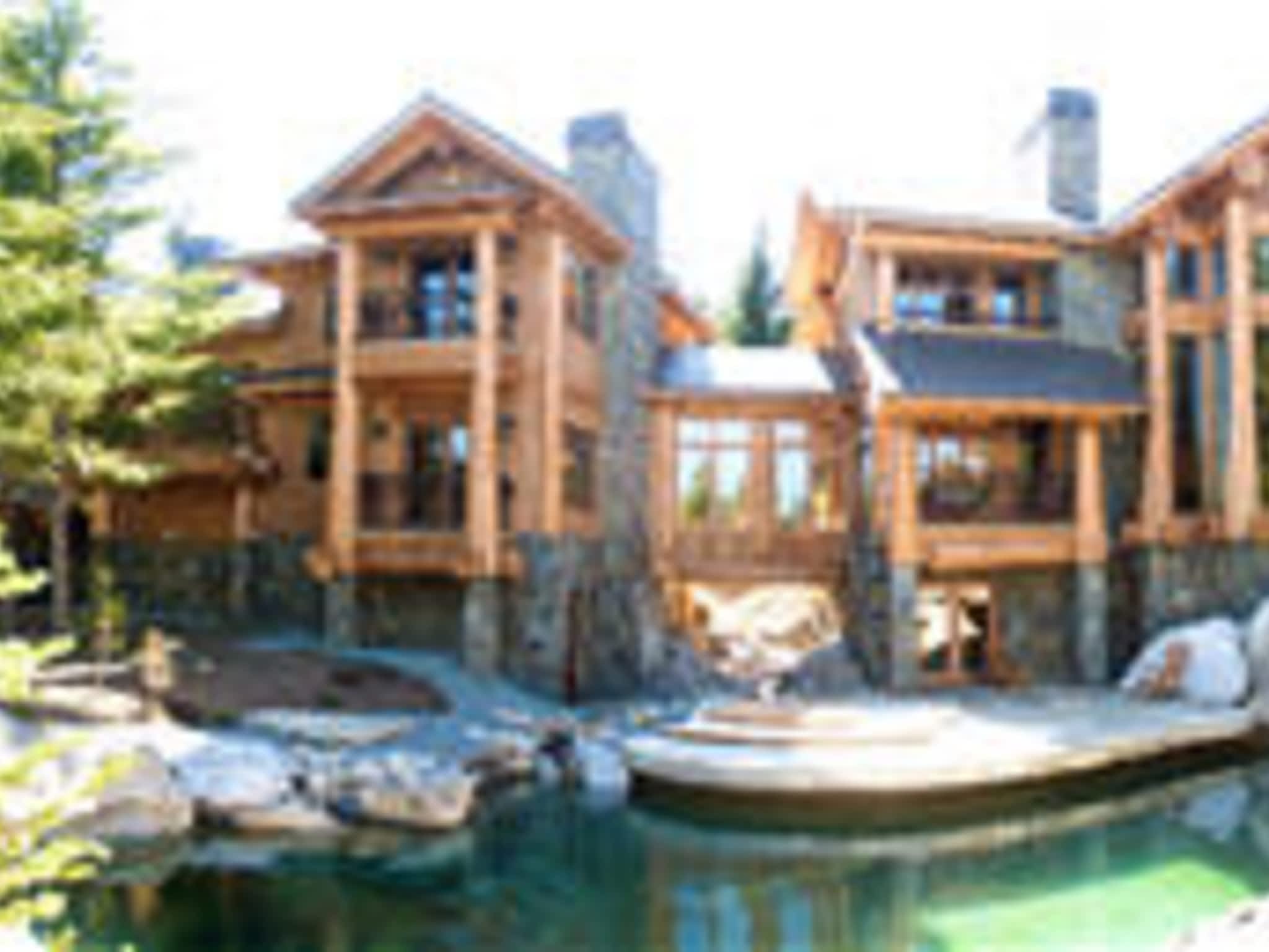 photo West Coast Log Homes Ltd