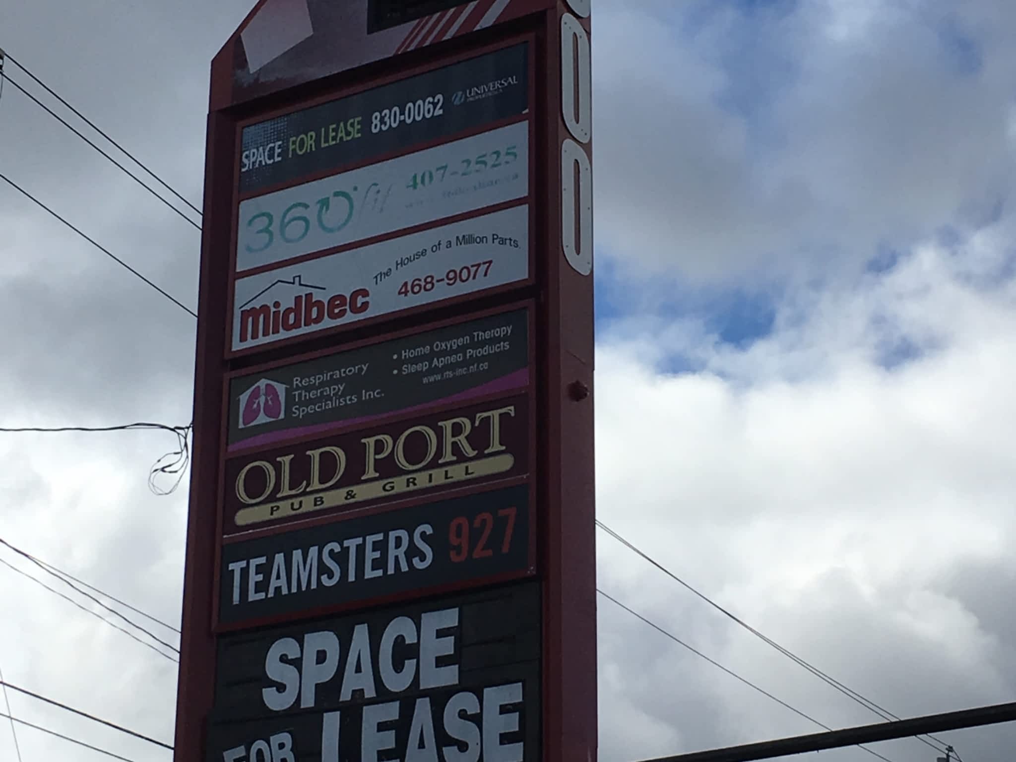 photo Old Port Pub & Grill