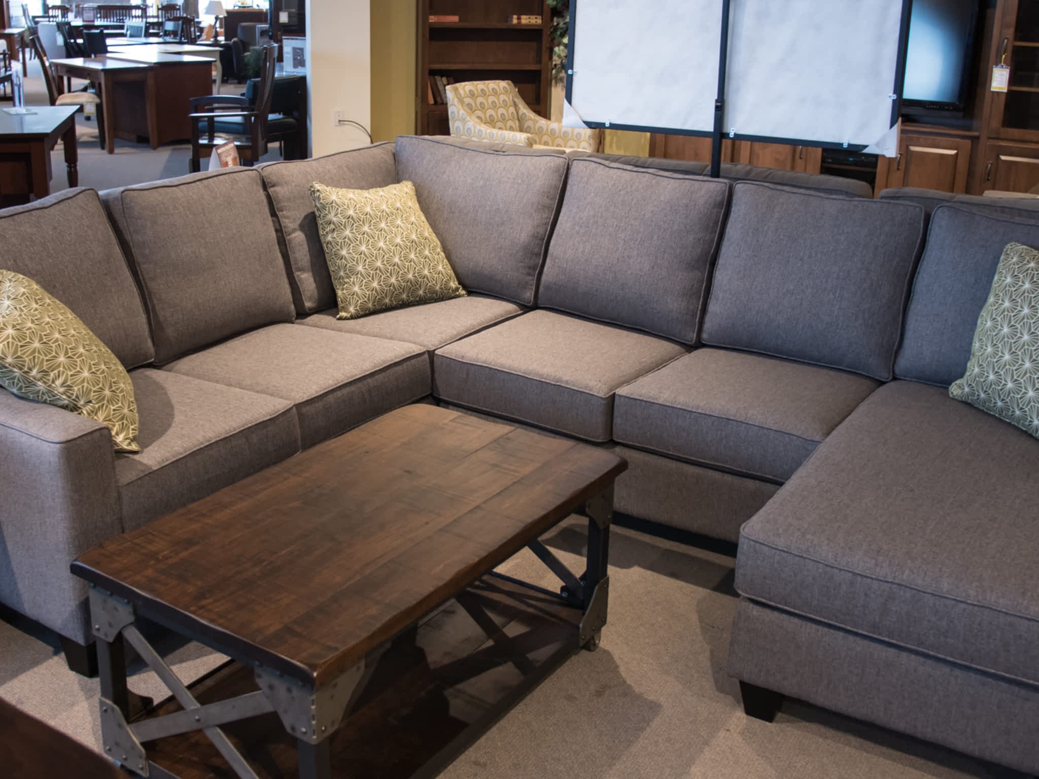 Amish Furniture Designed Inc Pickering, ON 421755 Pickering Pky