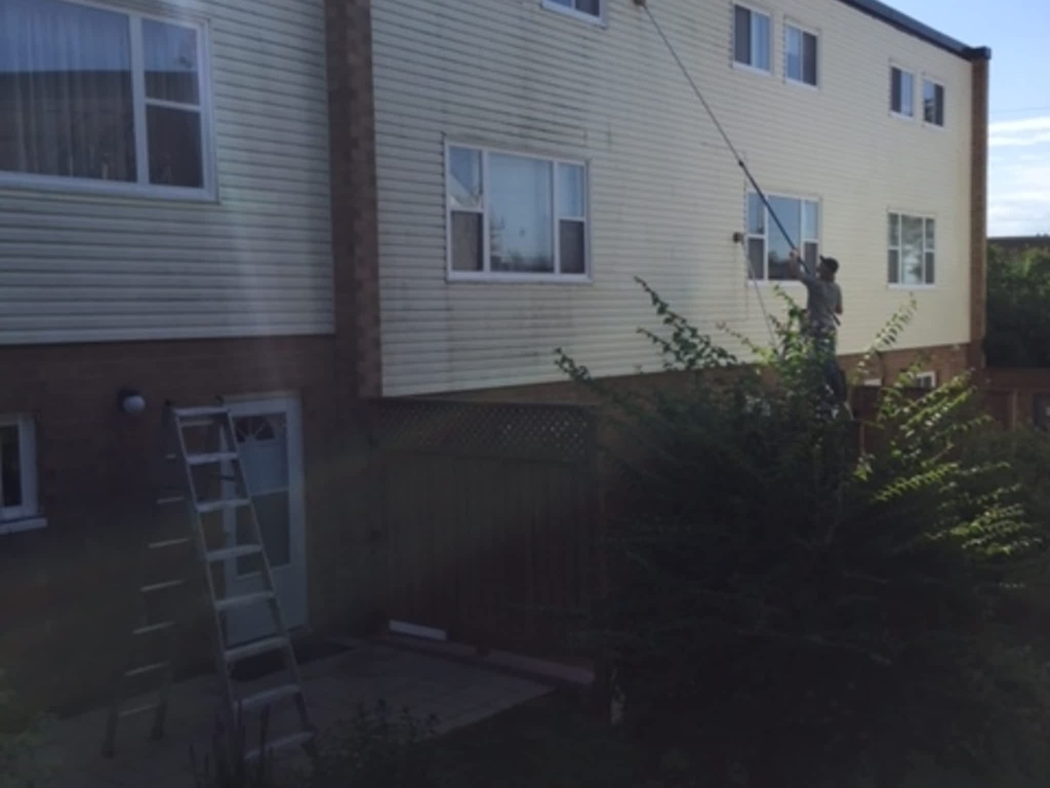 photo Al-Vin Siding Cleaners