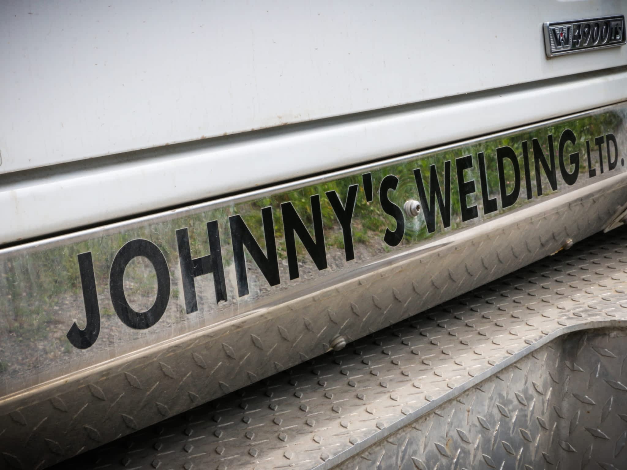 photo Johnny's Welding