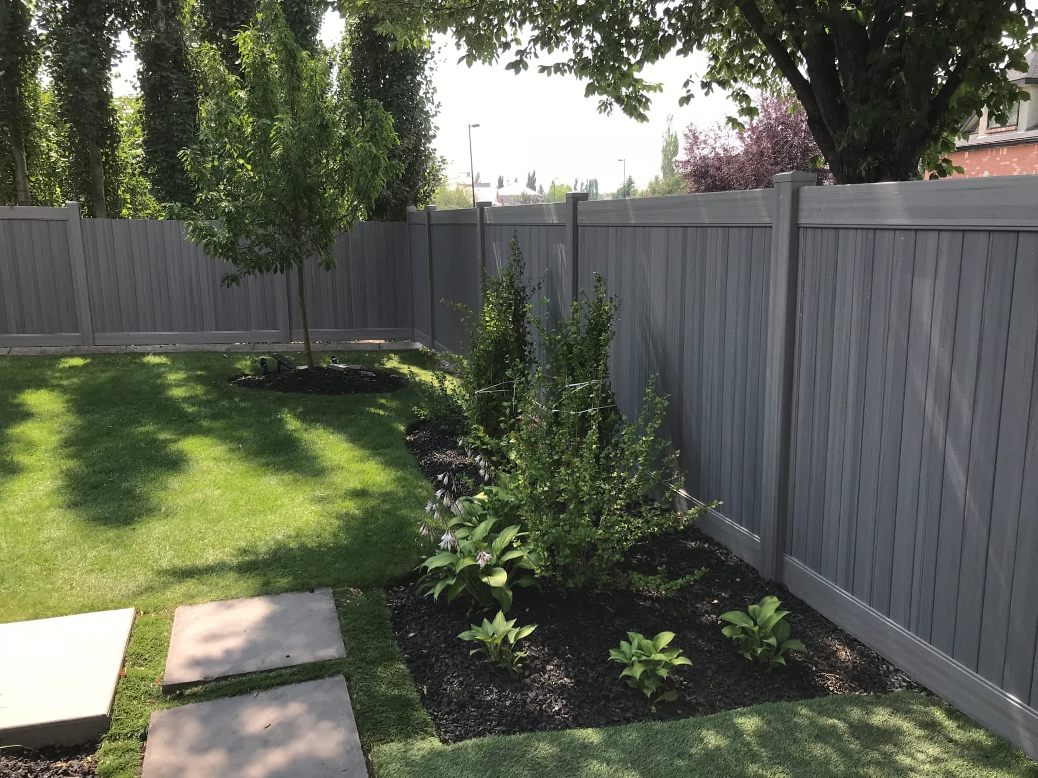 photo Decked Out Vinyl Fencing