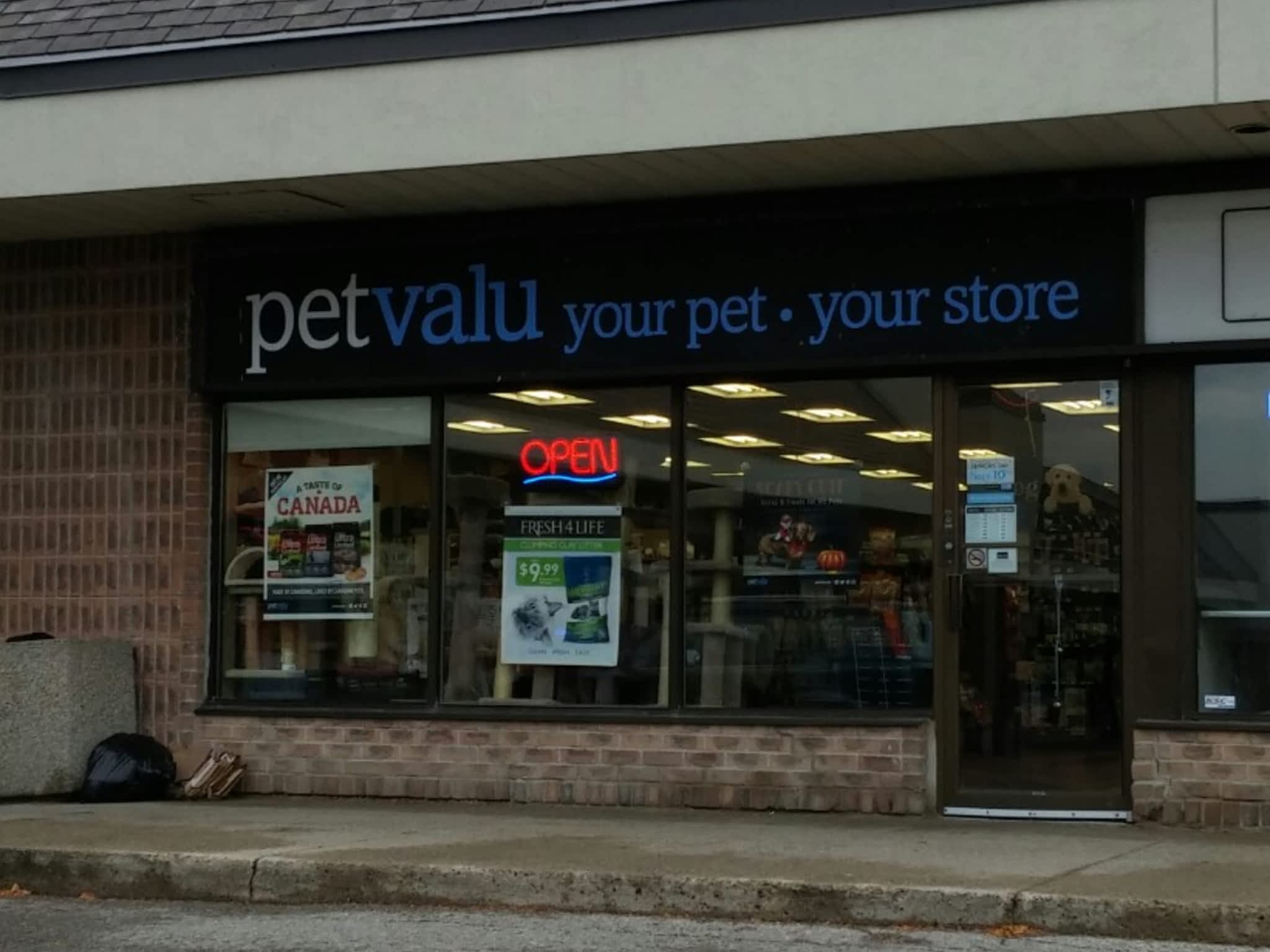 photo Pet Valu Better Pet Nutrition