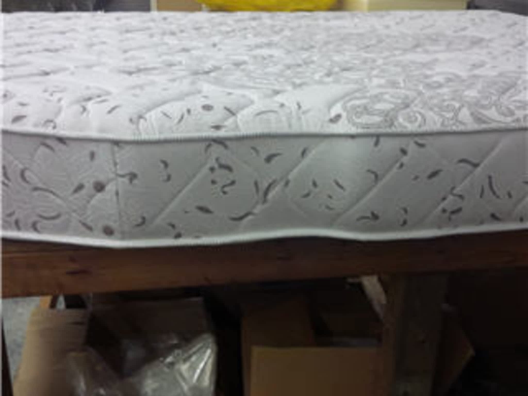 photo Custom Mattress Corp.