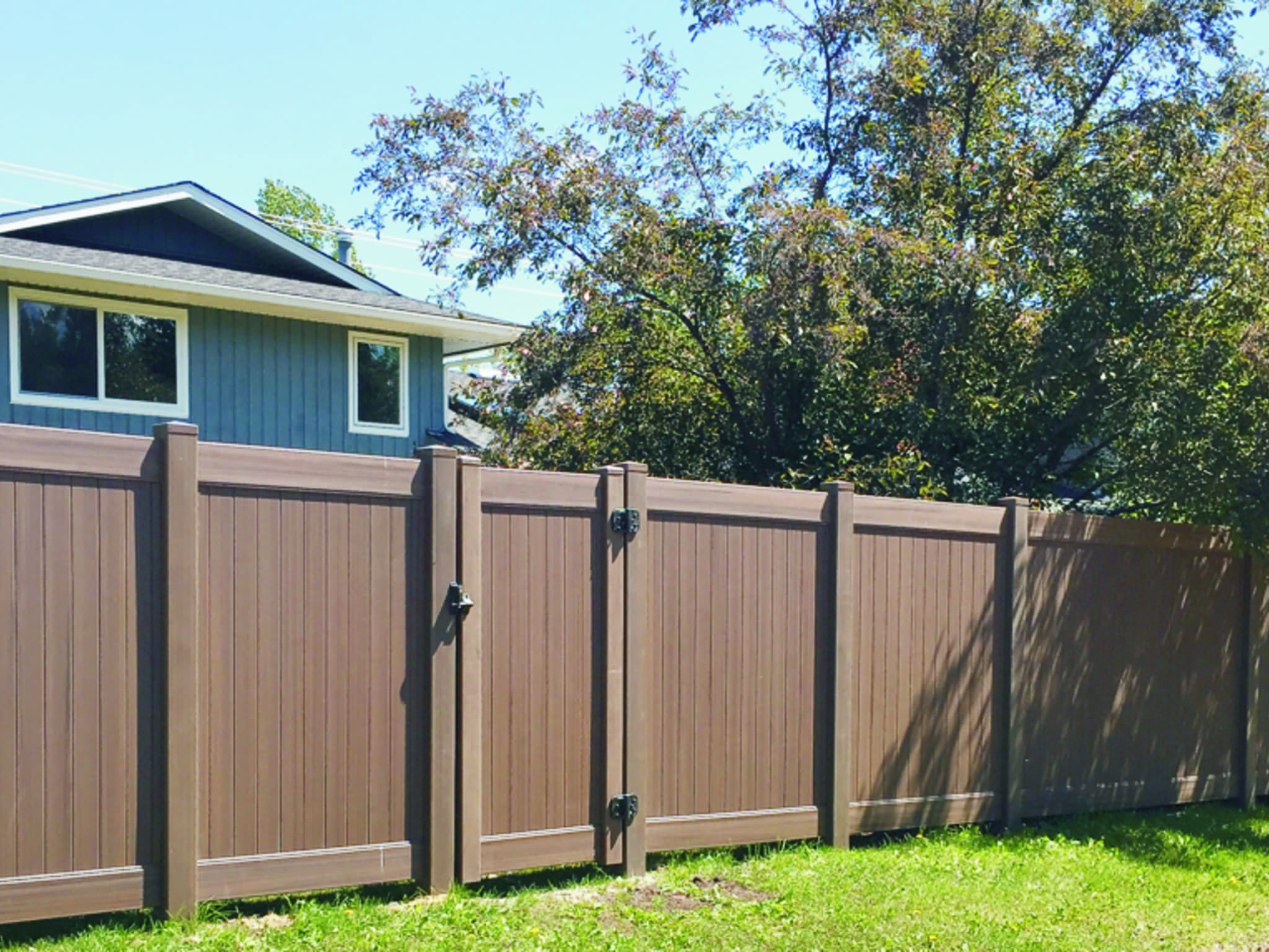 photo Decked Out Vinyl Fences