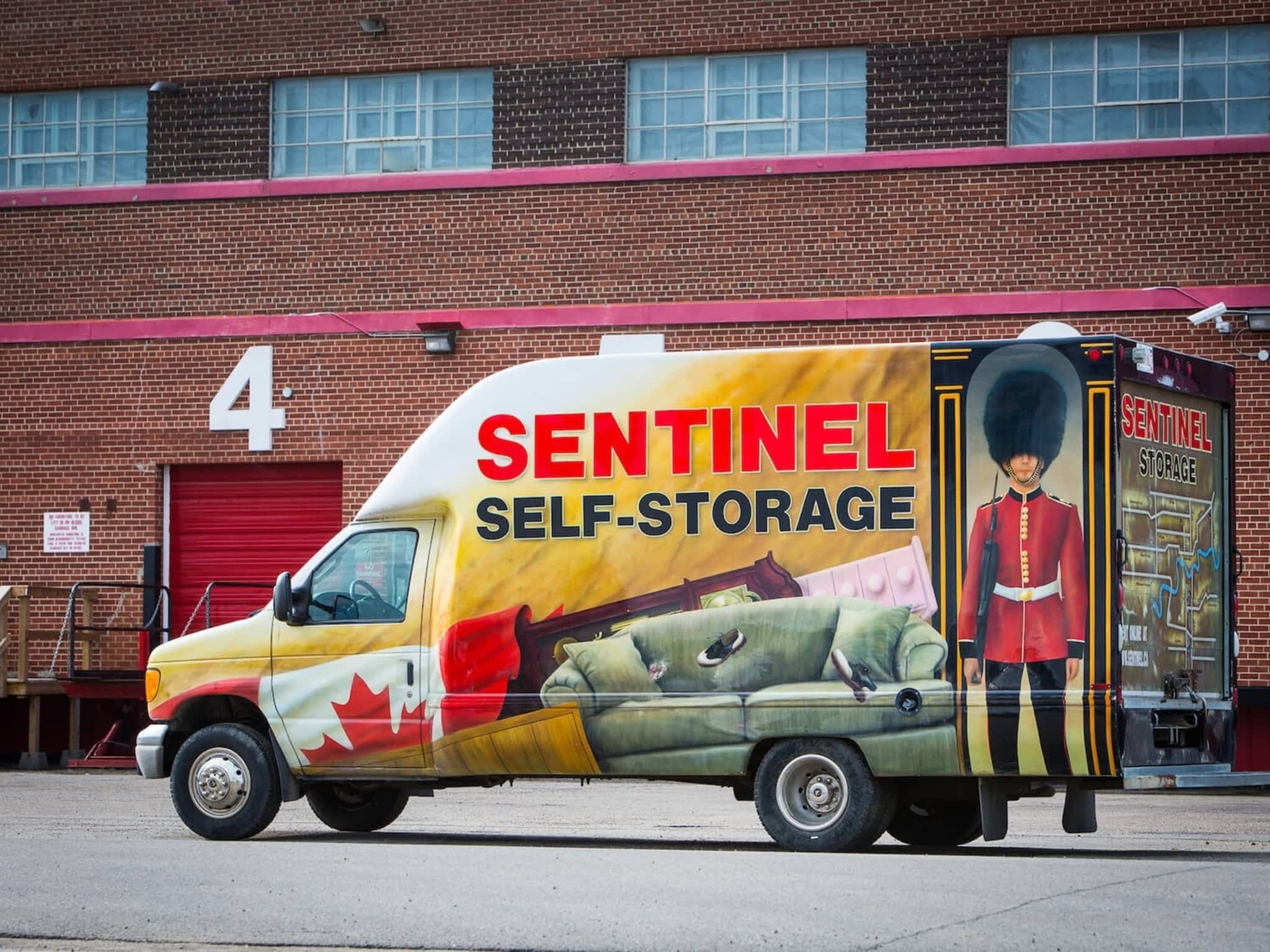 photo Sentinel Storage - Edmonton Central