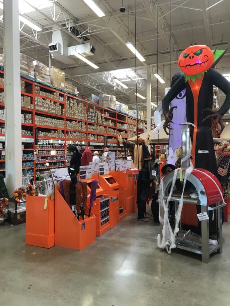 The Home Depot Canada - 3950 Henning Dr, Burnaby, BC