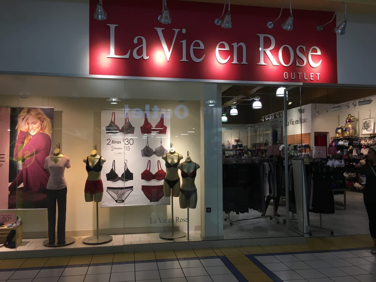 La Vie en Rose Aqua 1250 South Service Rd, Mississauga, ON