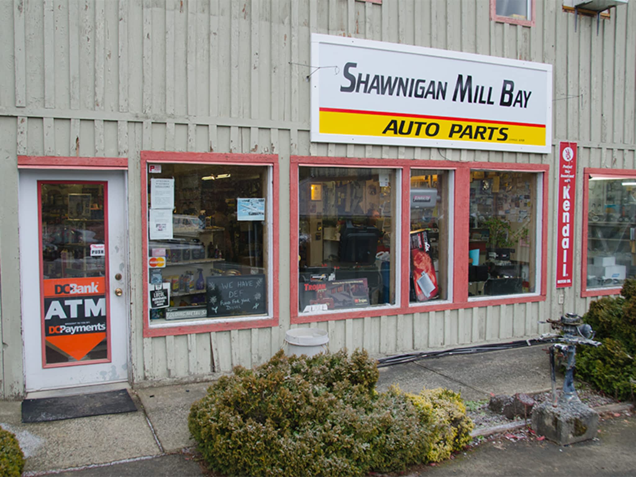 photo Shawnigan Mill Bay Auto Parts (1992) Ltd/Auto Plus