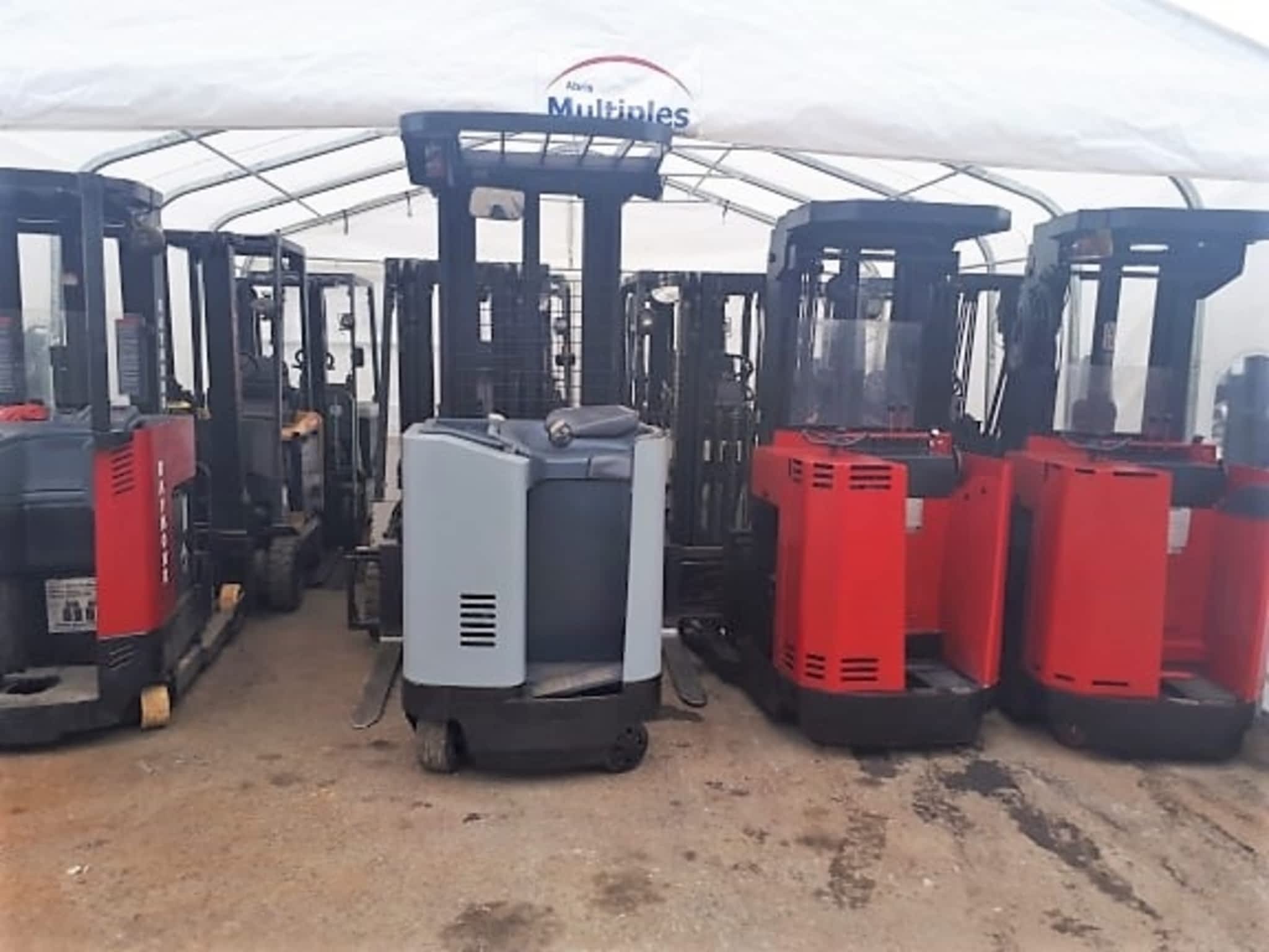 photo Multi Chariots Elévateurs / Multi-lifts