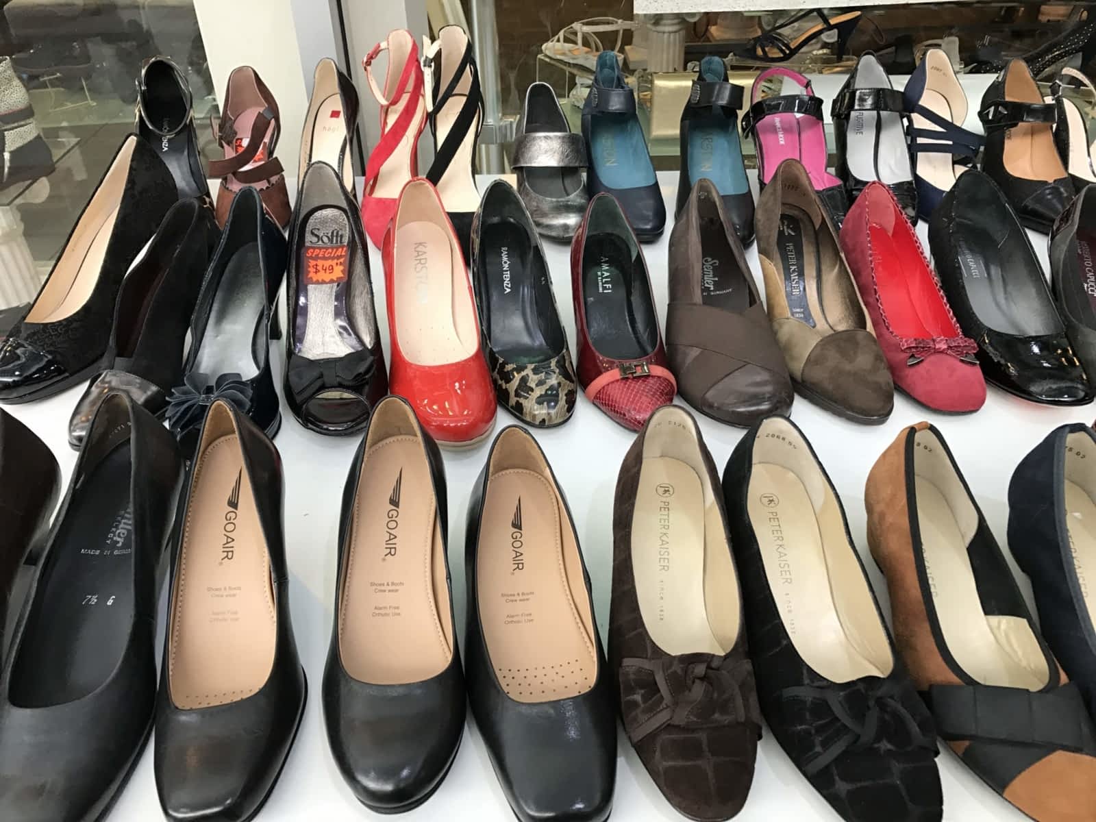 Chaussures Modanessa Opening Hours 245, boul Saint