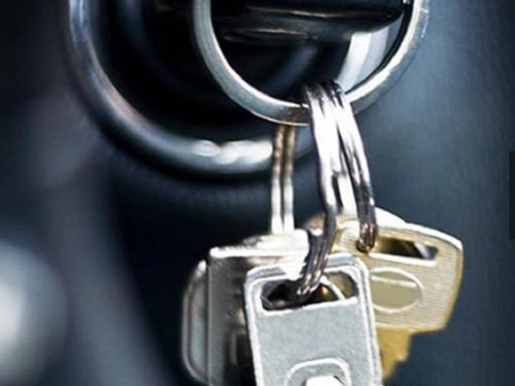 photo Lockmish Locksmith Services