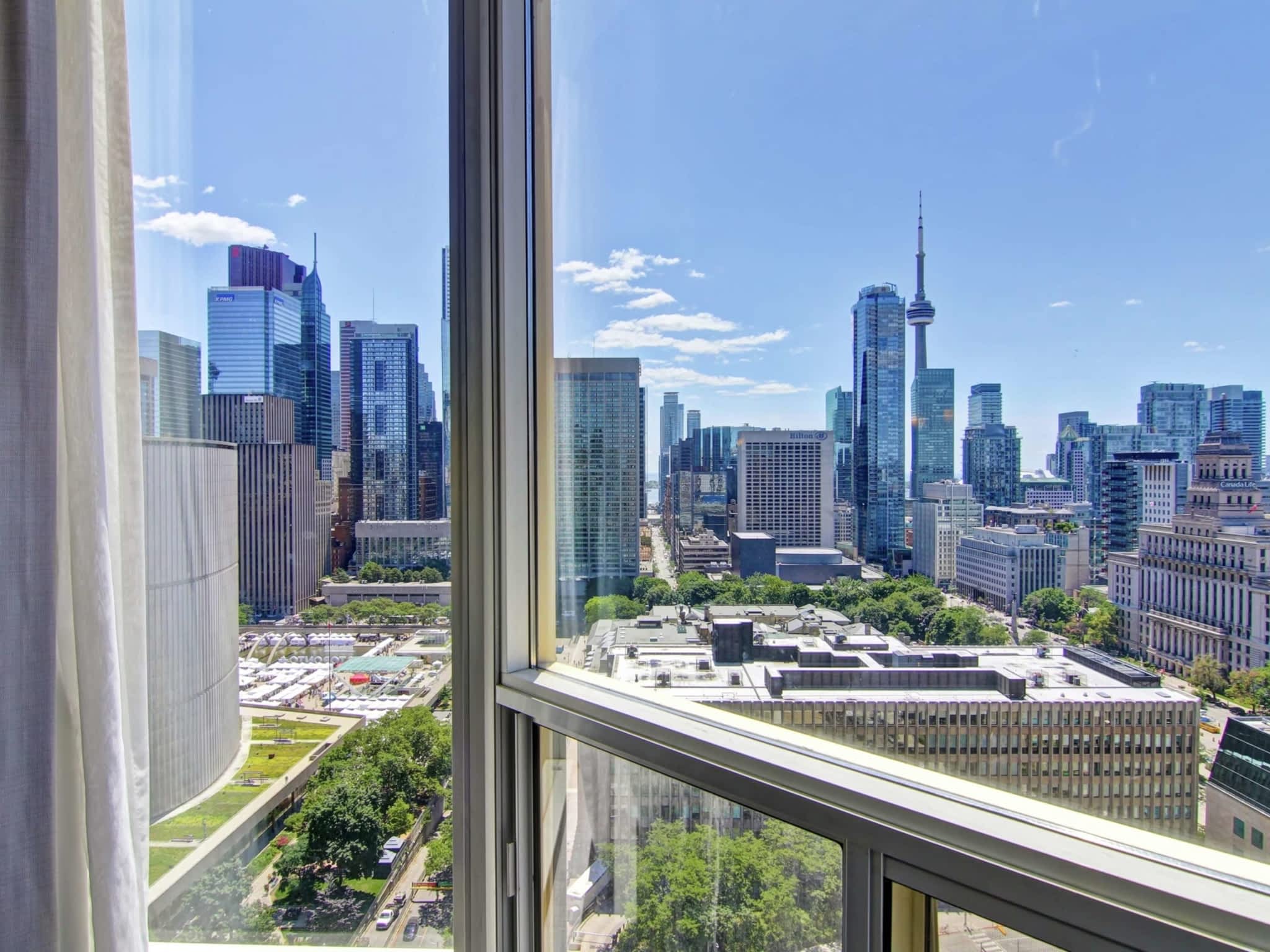 DoubleTree by Hilton Hotel Toronto Downtown - Toronto, ON - 108 ...