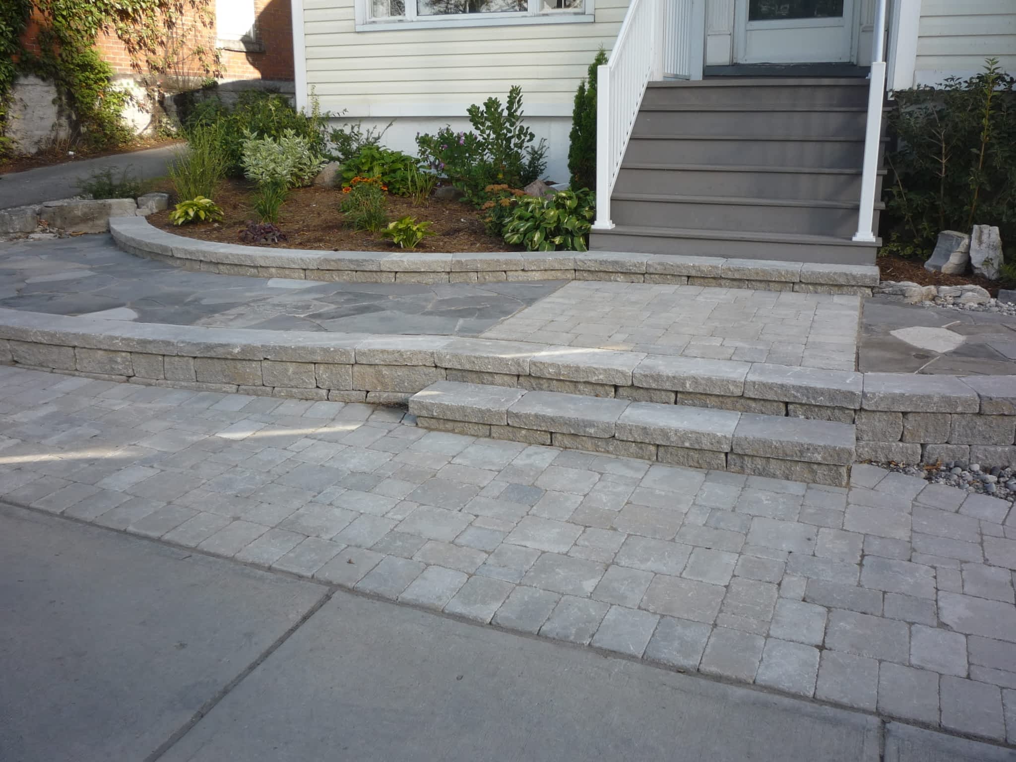 photo Kingston Interlocking Paving Stone