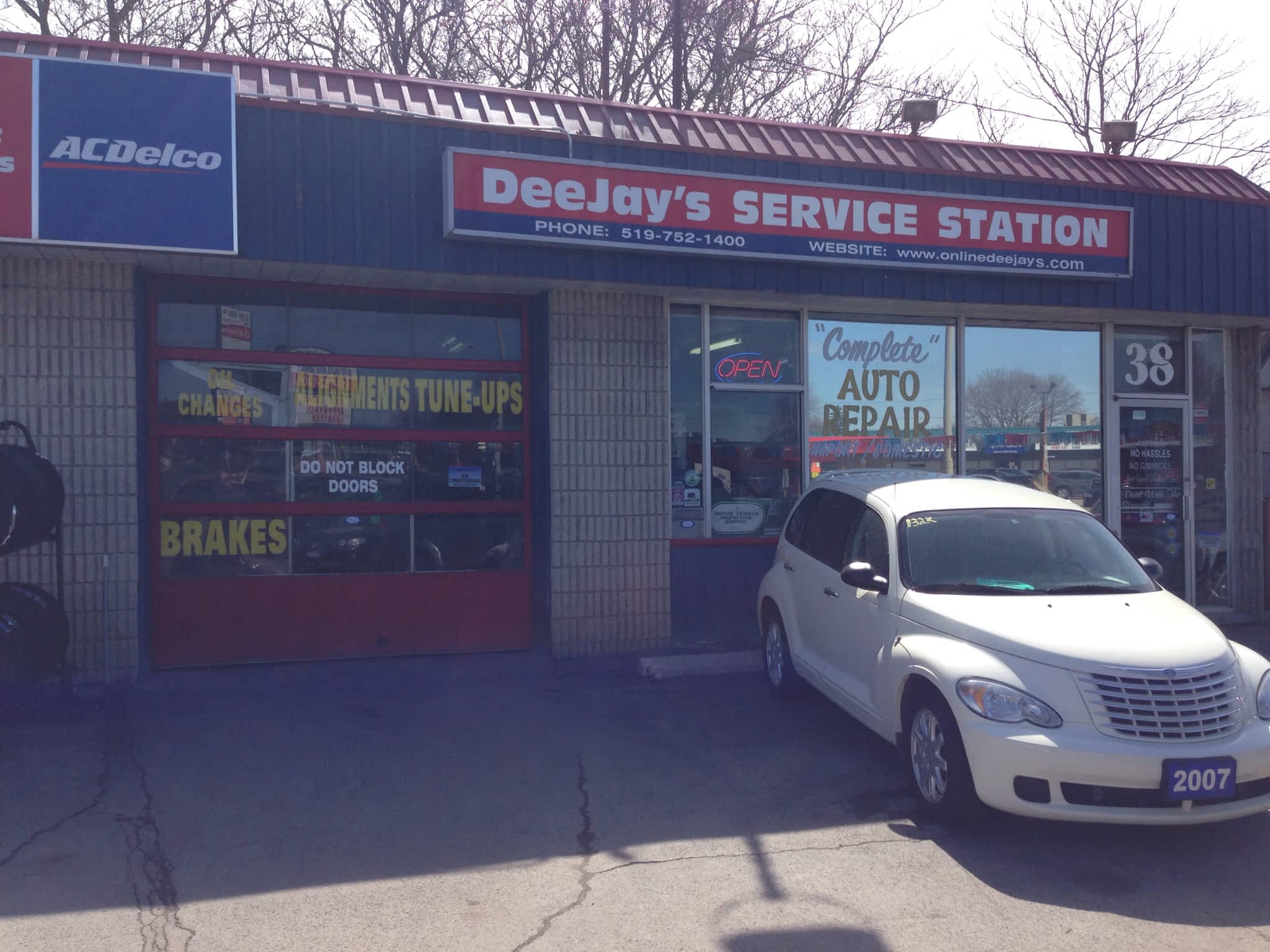 photo Deejay's Auto Sales & Service