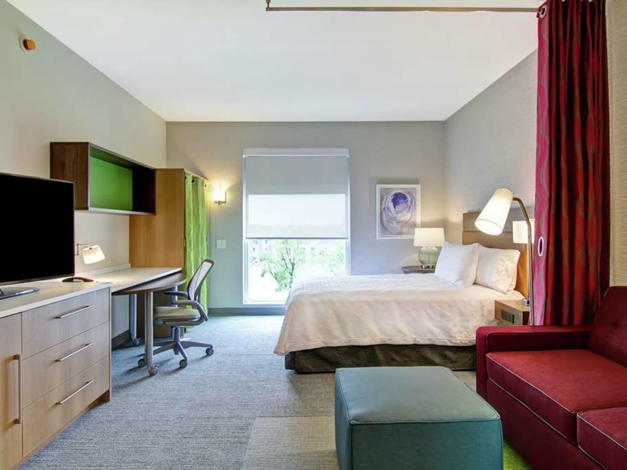 photo Home2 Suites by Hilton Montreal Dorval