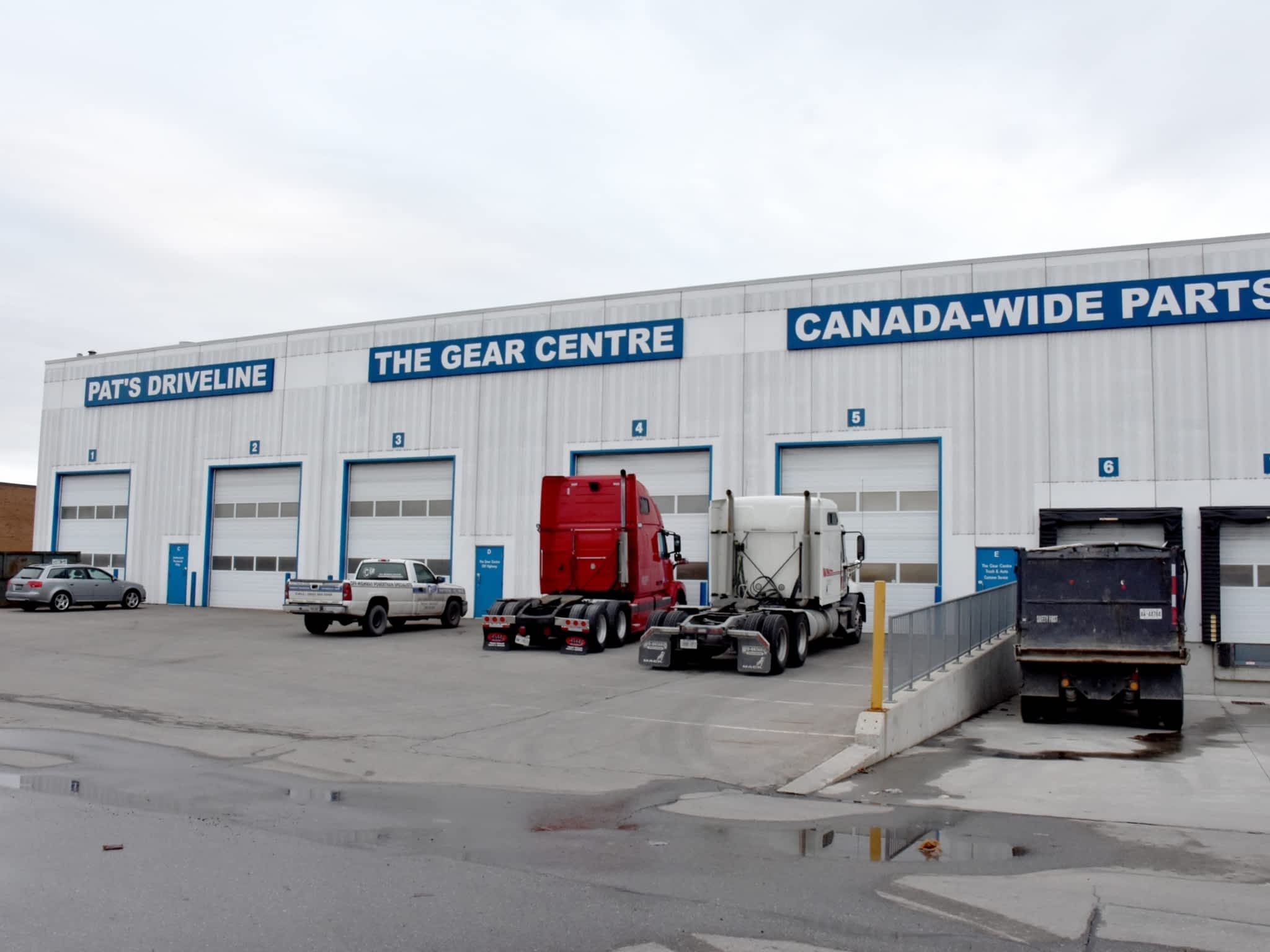 photo The Gear Centre Truck & Auto