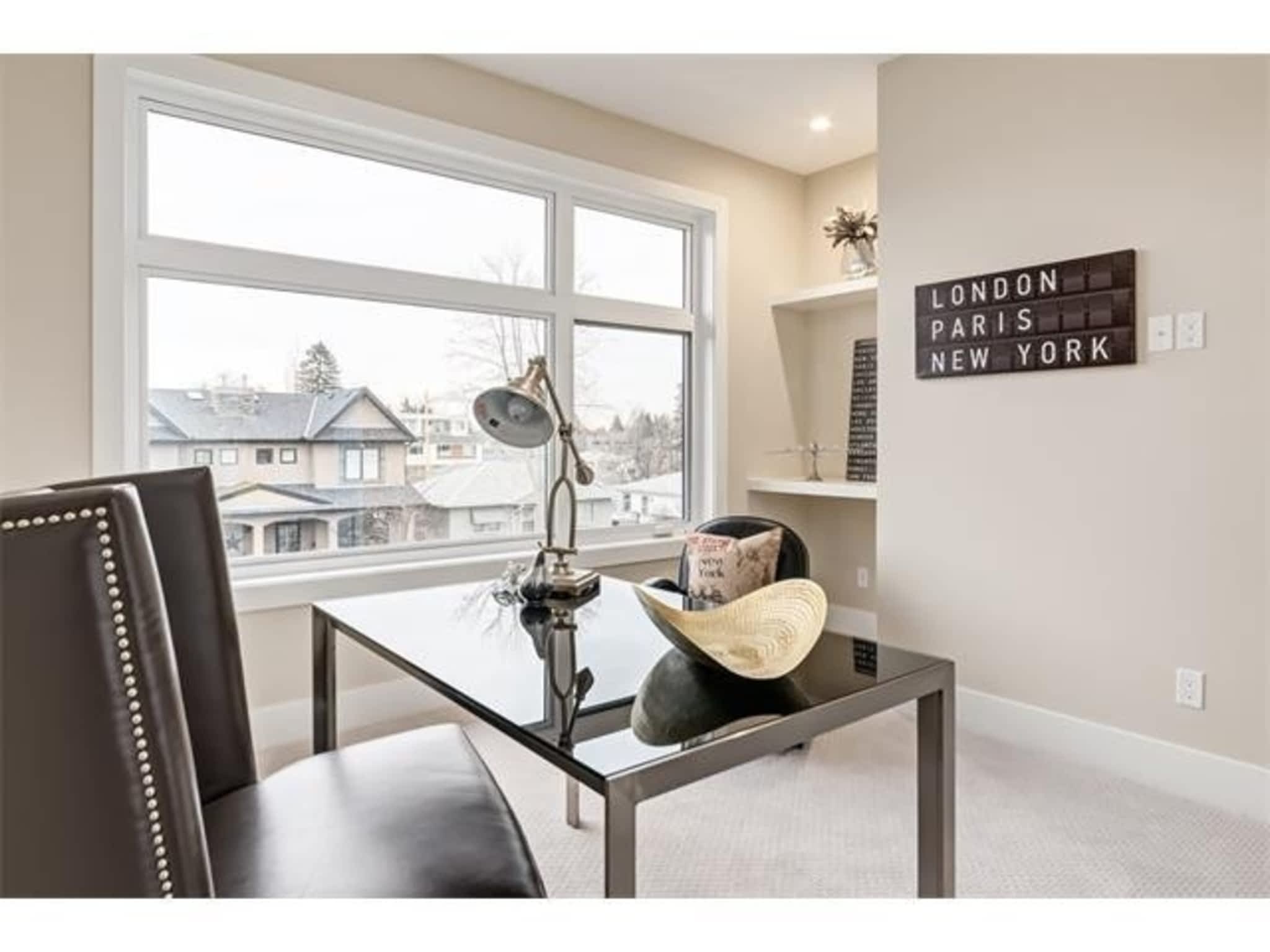 photo Devine Custom Homes