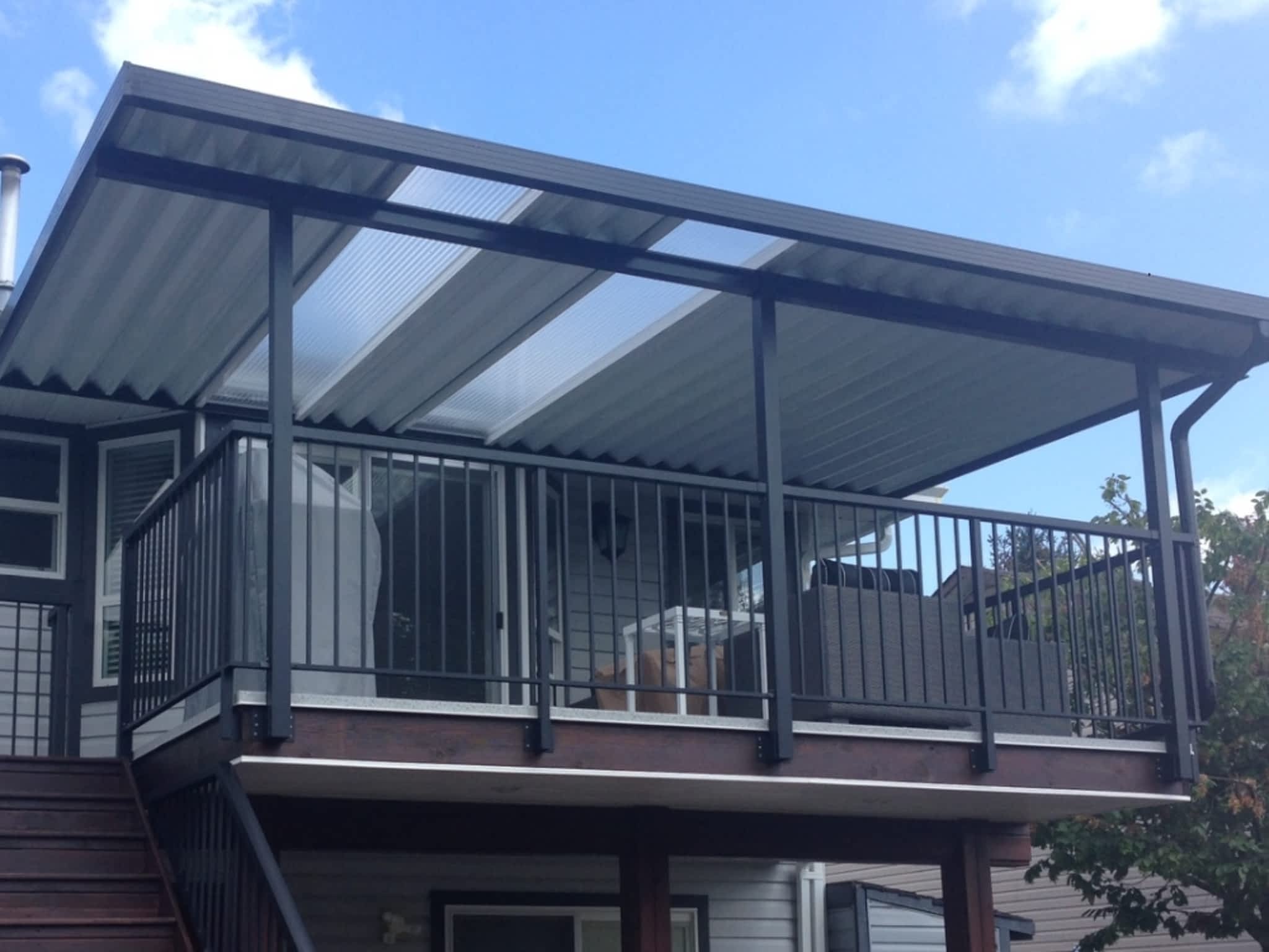 photo Eagle Vinyl Decking