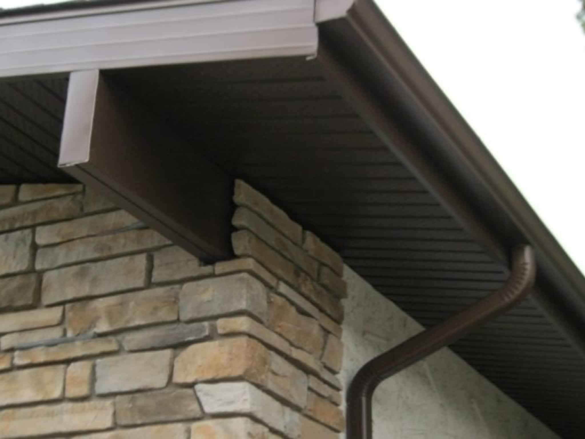 photo Jasper Eavestroughing