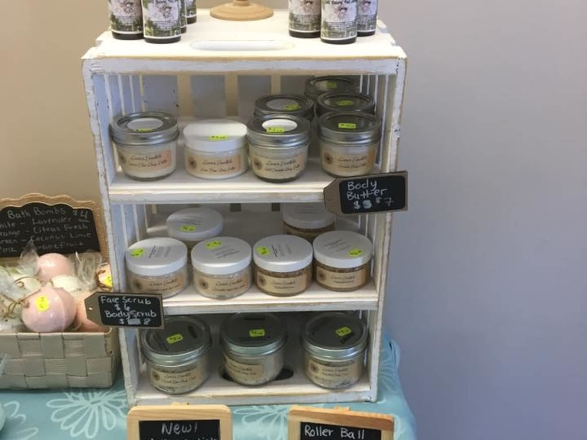 photo Laura's Essentials