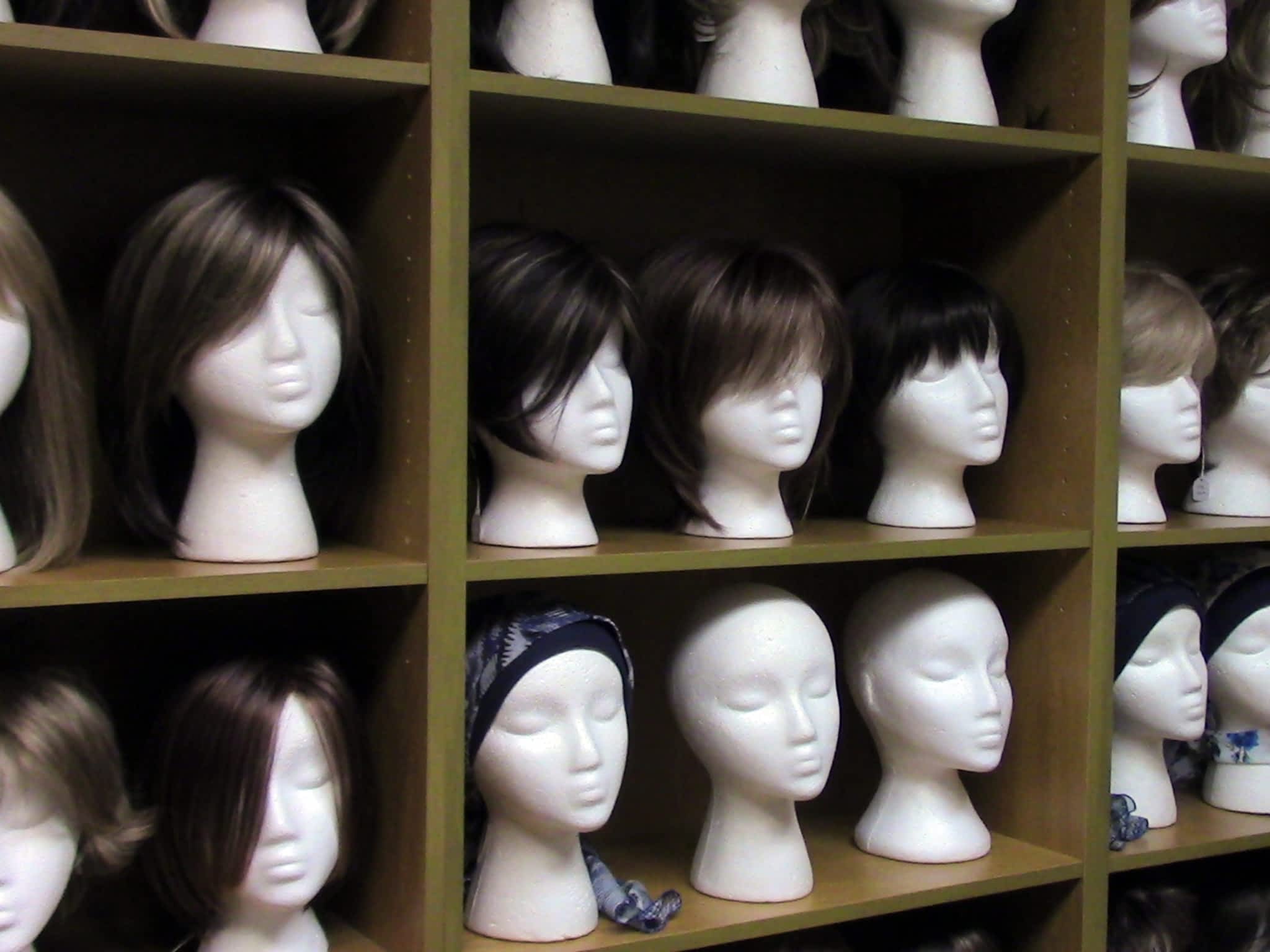 photo Baxter's Wigs