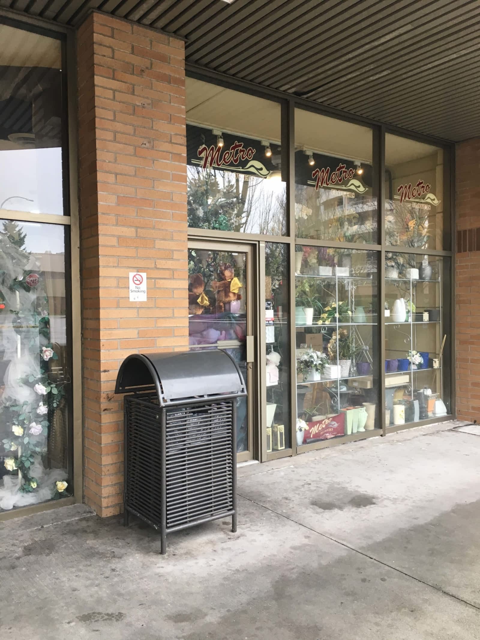 Metro Flowers Opening Hours 2244820 Kingsway, Burnaby, BC