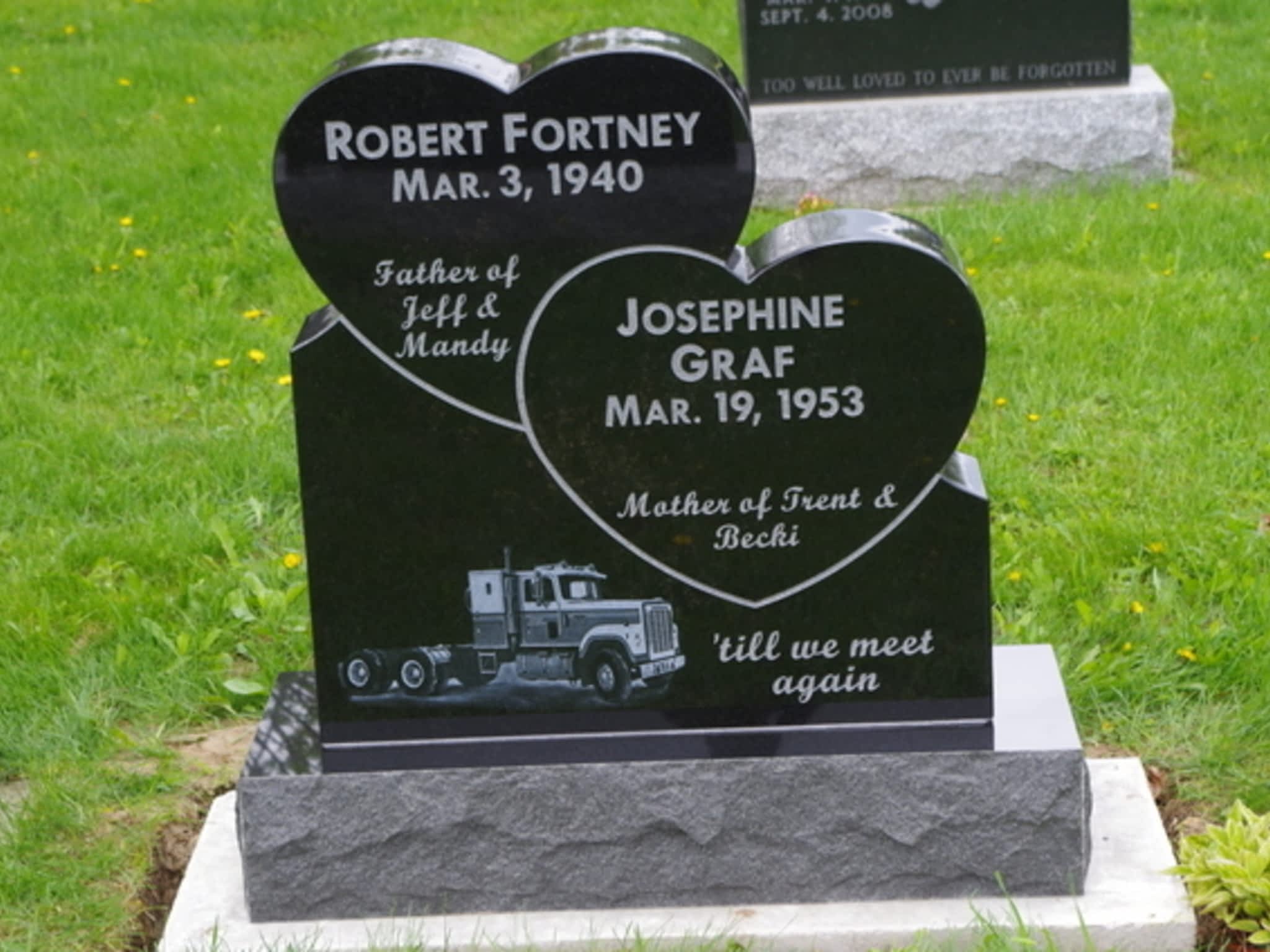 photo Wingham Memorials