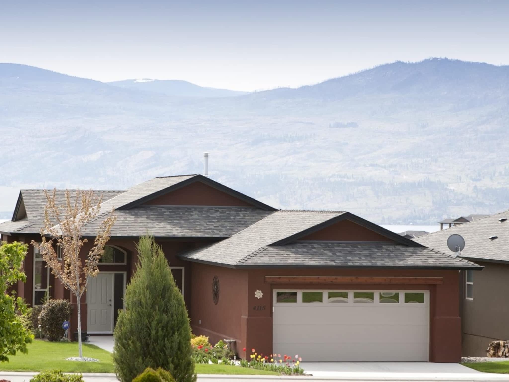 photo Madge Custom Roofing