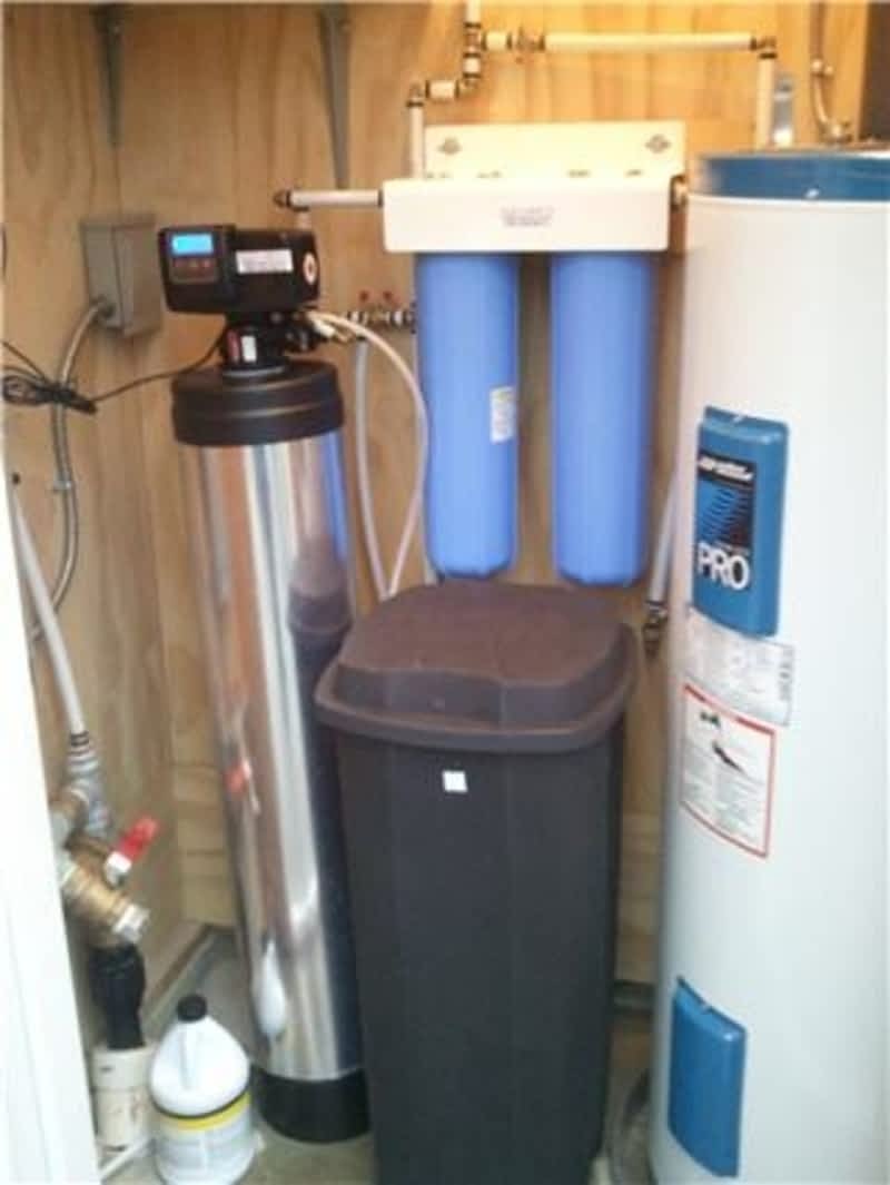 Aquarius Pure Water 2010 Canpages