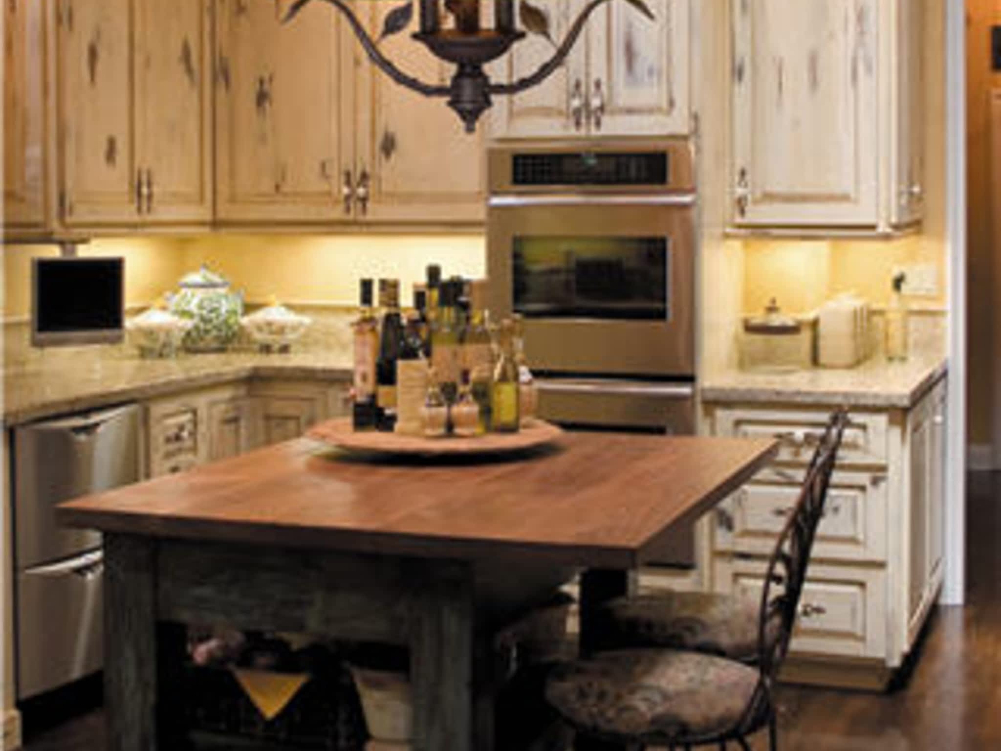 photo Kingston Lighting