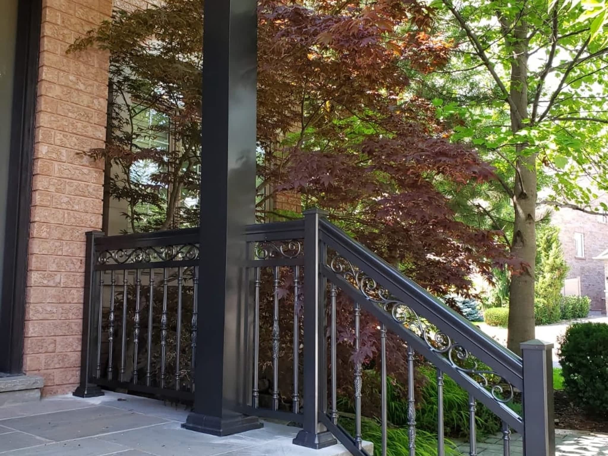 photo TG Aluminum Railings Inc