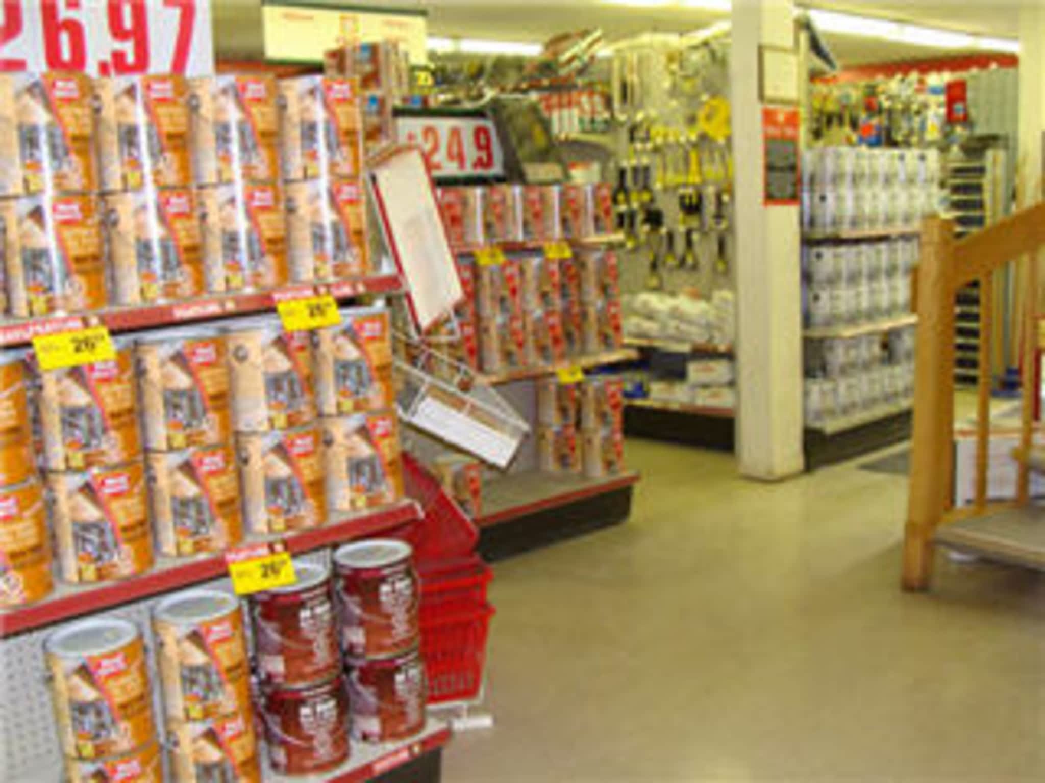 photo Rossow Home Hardware Building Centre