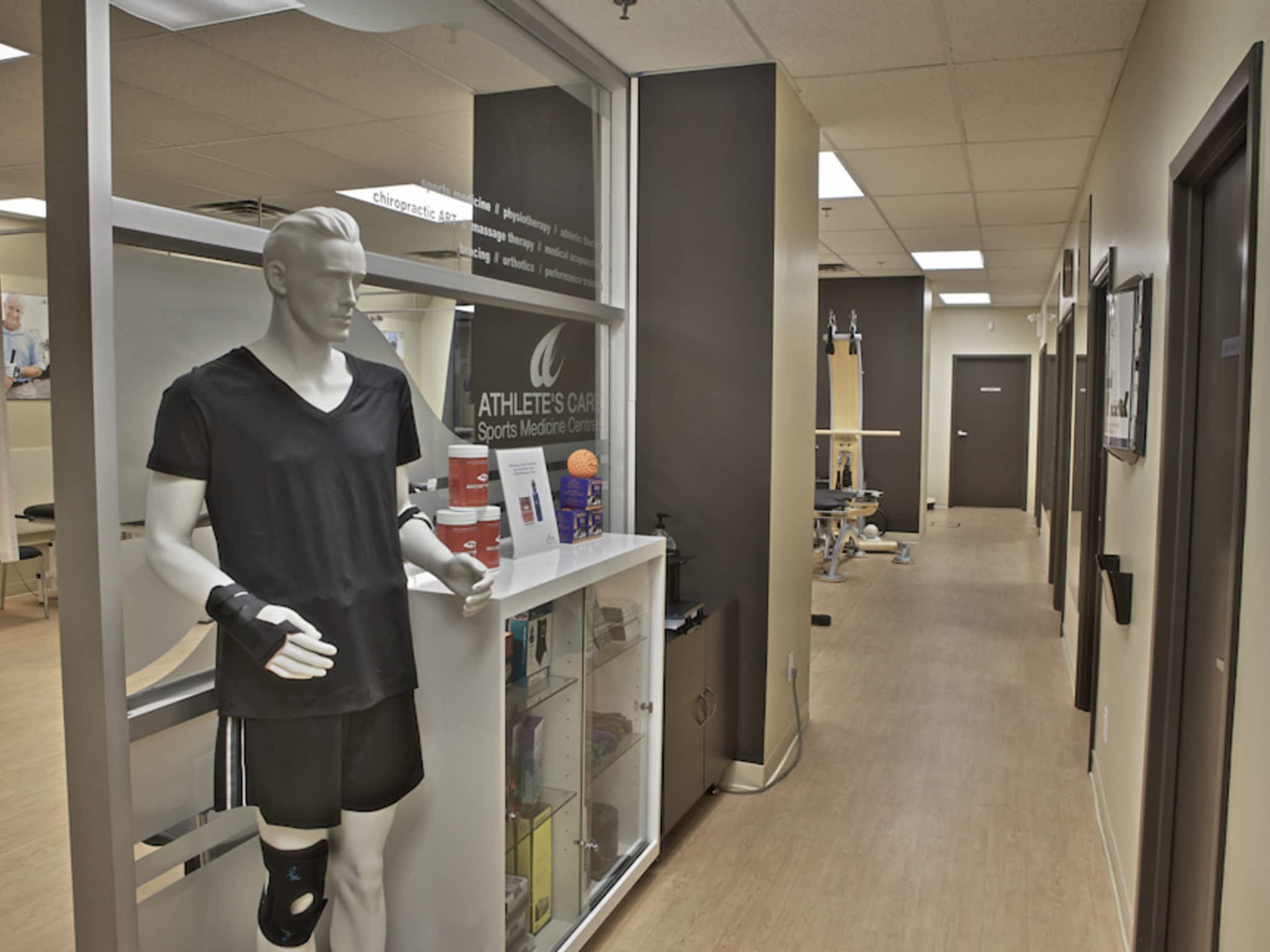 photo Athlete's Care Sports Medicine Centres - Yonge & Eglinton