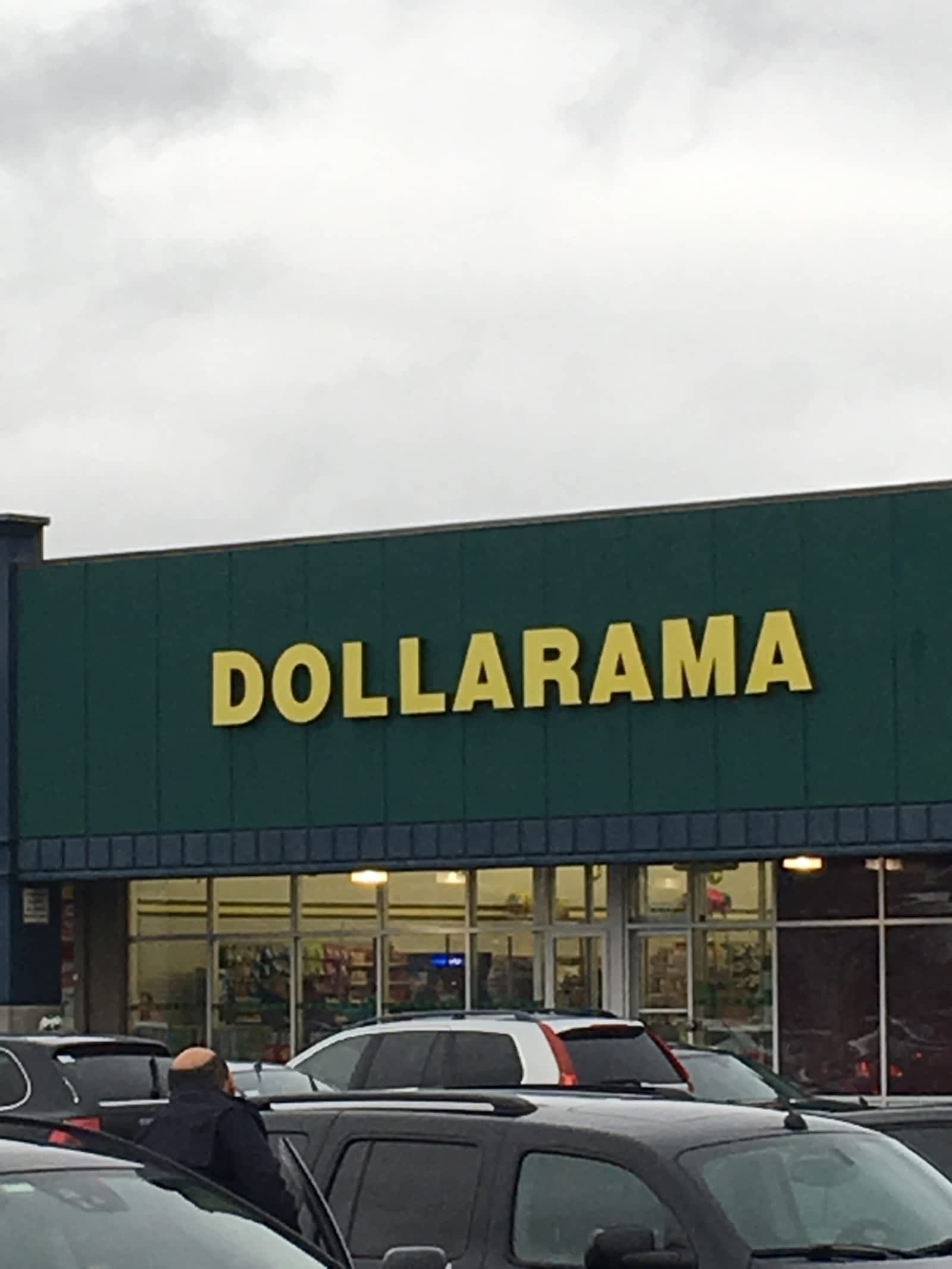 Dollarama Horaire d'ouverture 3237 boul des Sources, Dollarddes