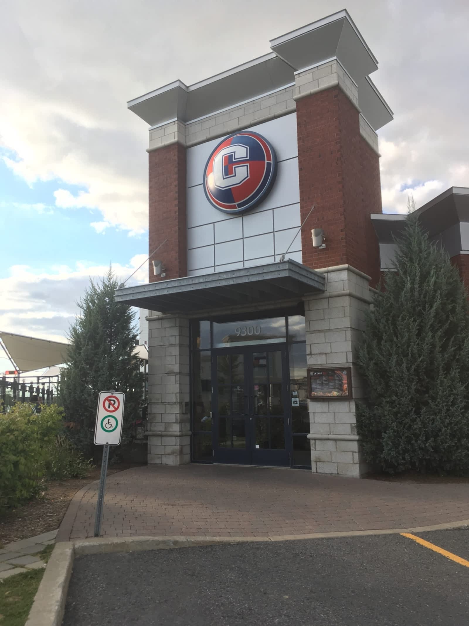 La Cage Hours & Reservation 9300 boul Leduc, Brossard, QC