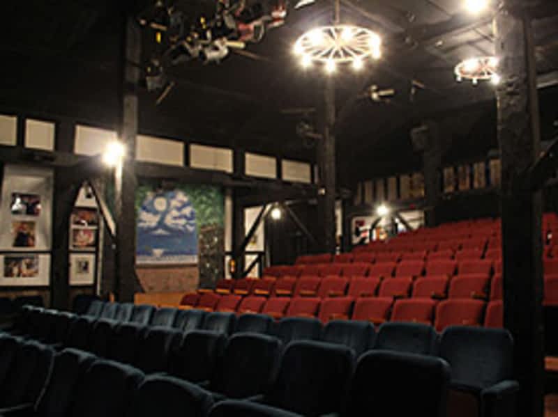 Herongate Barn Dinner Theatre Pickering On 2885 Altona Rd