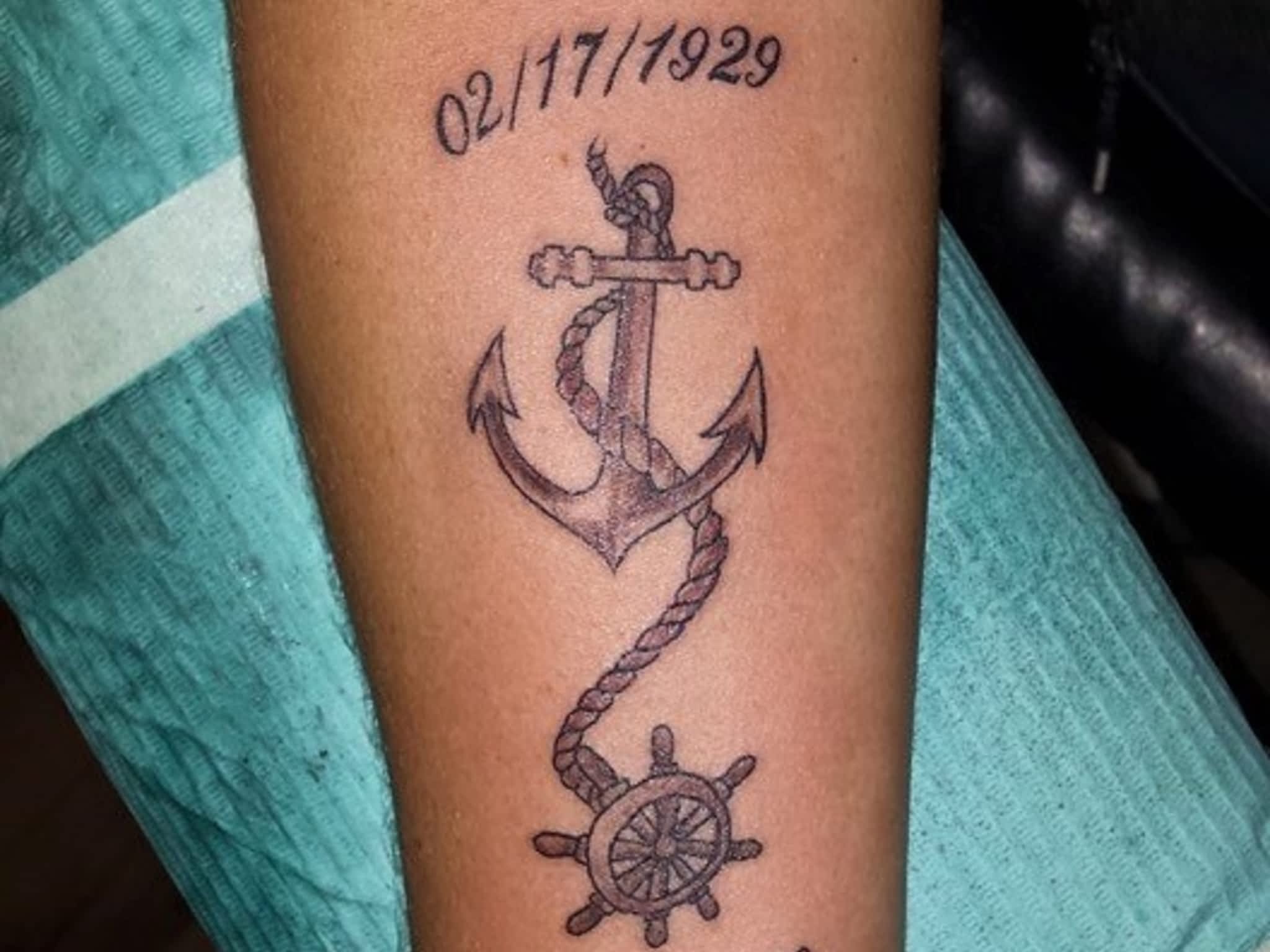 photo Infiniti Tattoos & Piercing Studios