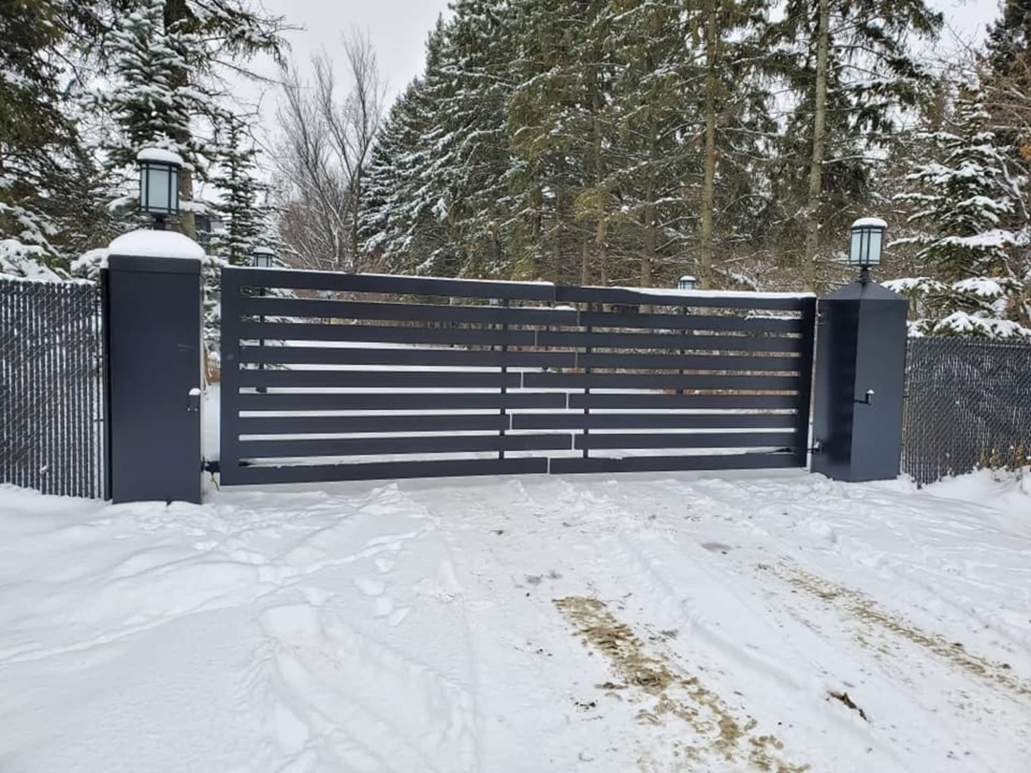 photo Alberta Gate & Fence