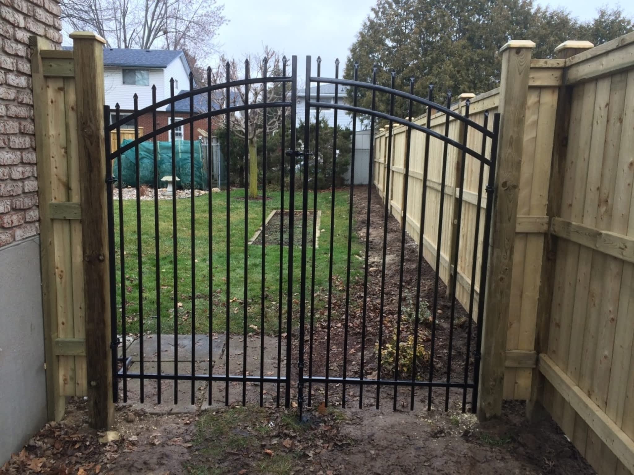 photo Perfect Post Hole-Kitchener