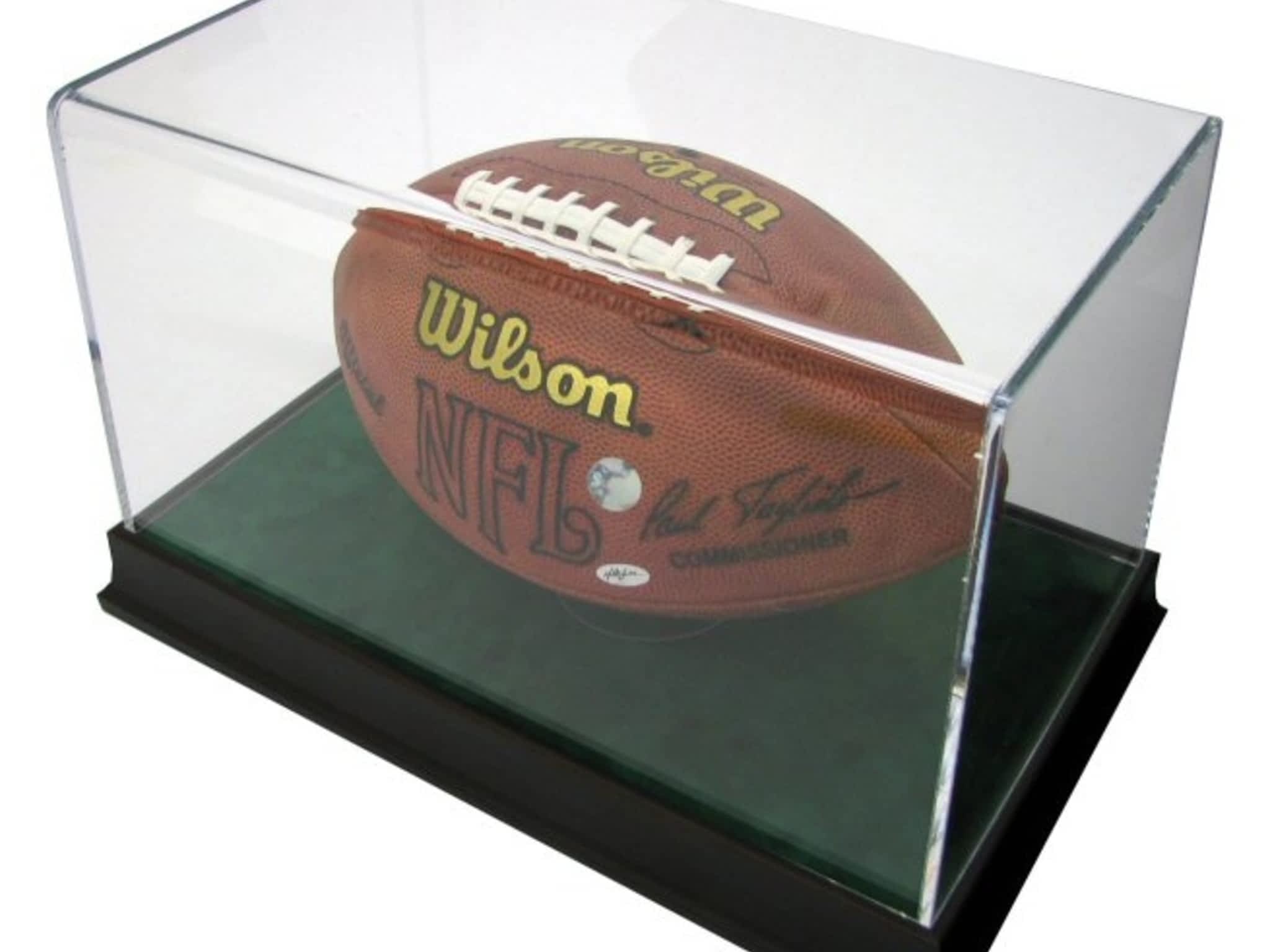 photo Athena Custom Framing Ltd