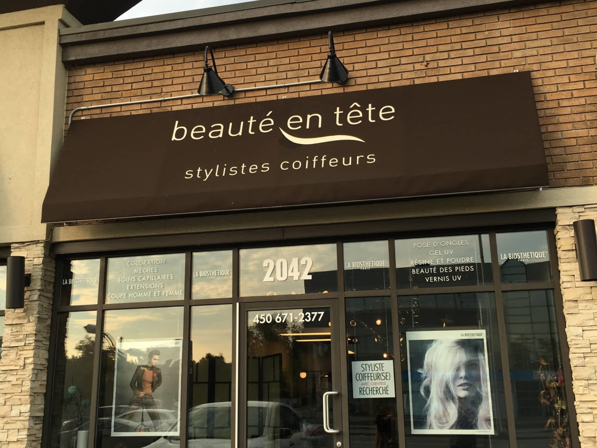 photo Salon Beaute En Tete